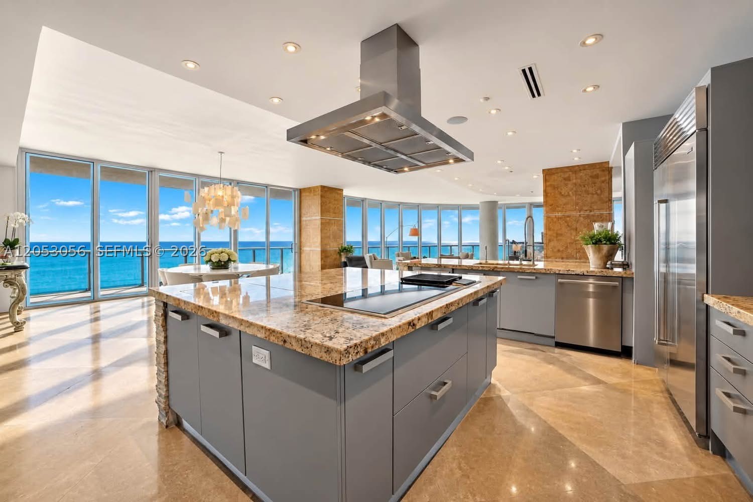 100 S Pointe Dr #2905, Miami Beach FL 33139