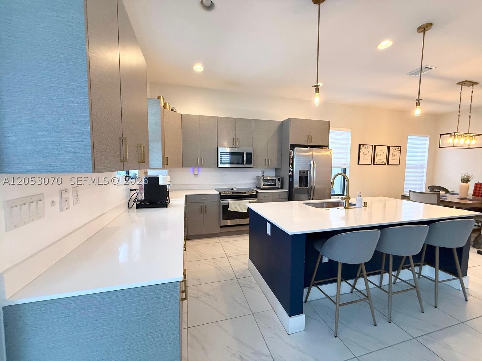 3258 W 99th Pl, Hialeah FL 33018