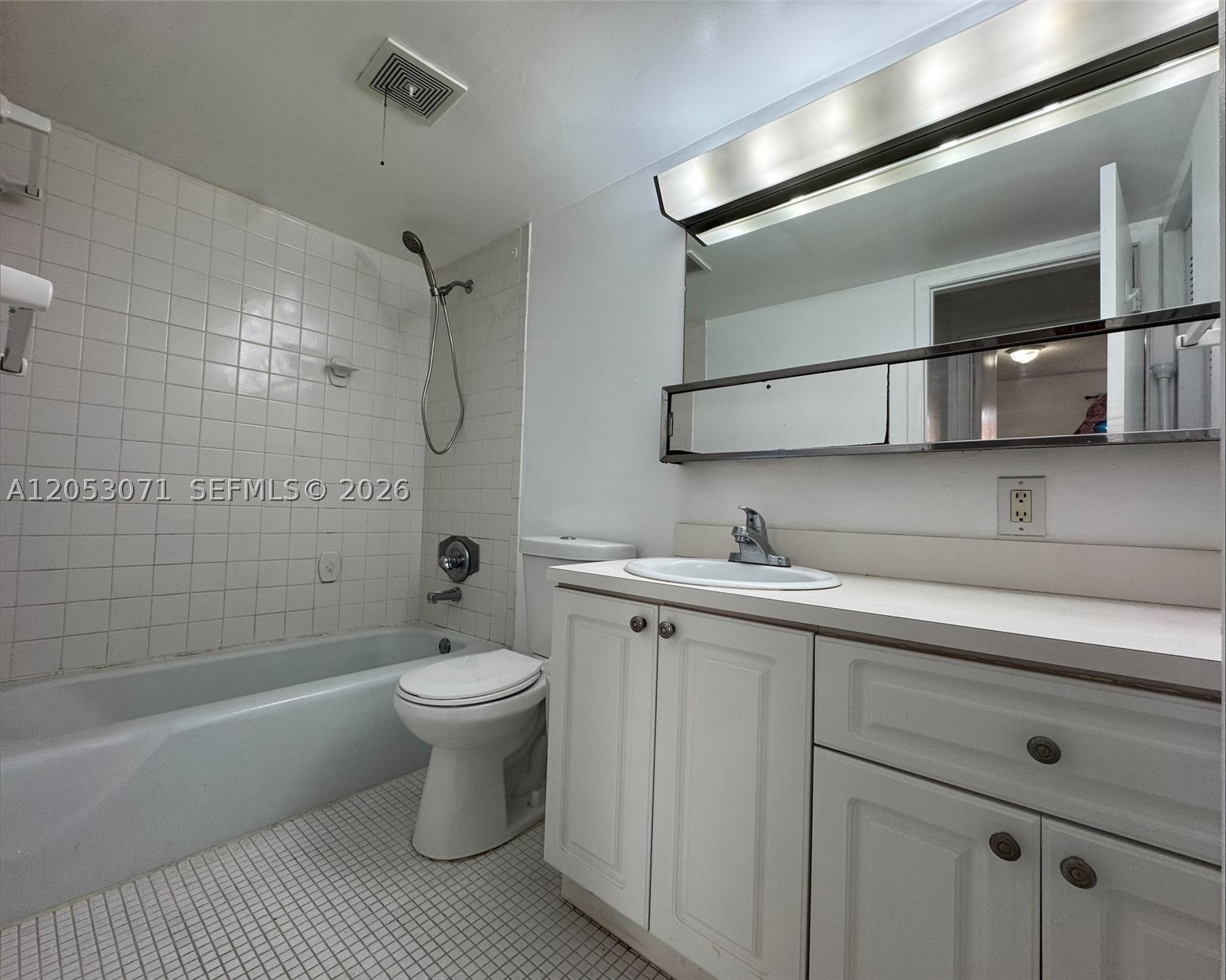 7208 Fairway Dr #I14, Miami Lakes FL 33014
