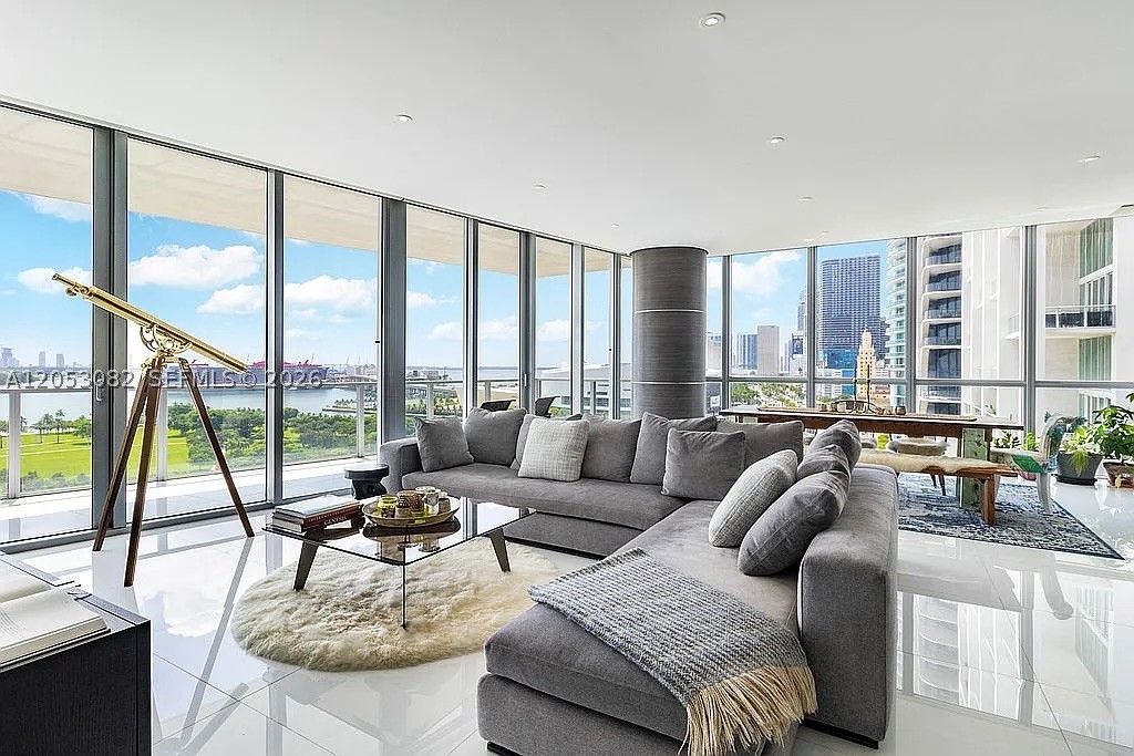 1100 Biscayne Blvd #1501, Miami FL 33132