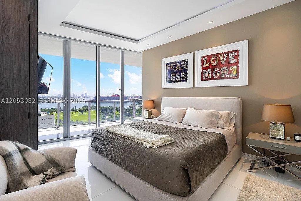 1100 Biscayne Blvd #1501, Miami FL 33132