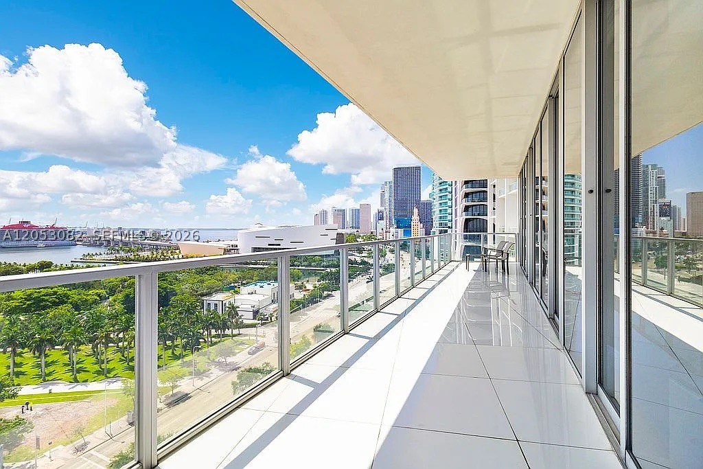 1100 Biscayne Blvd #1501, Miami FL 33132