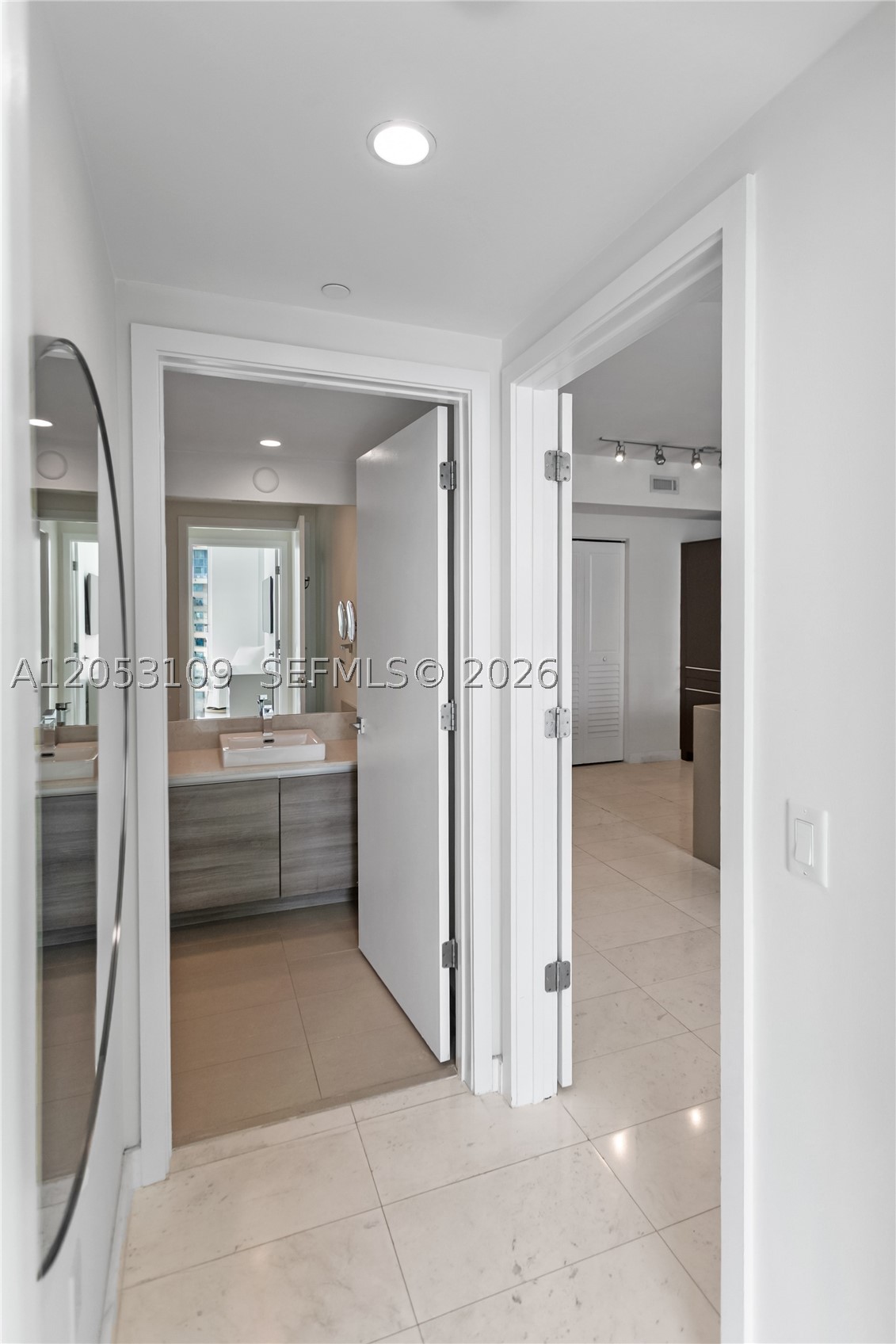 1080 Brickell Ave #1602, Miami FL 33131