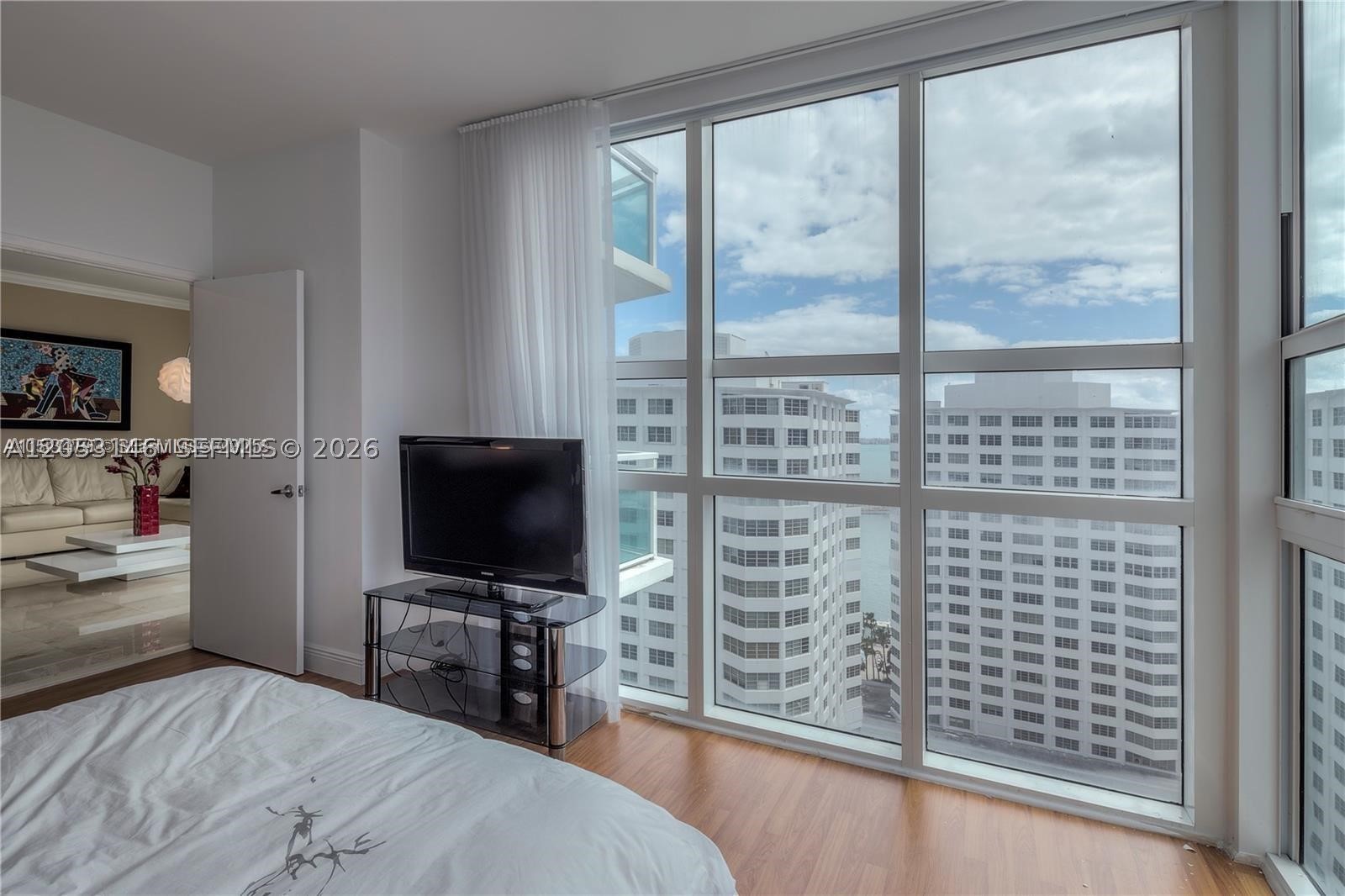 950 Brickell Bay Dr #1711, Miami FL 33131
