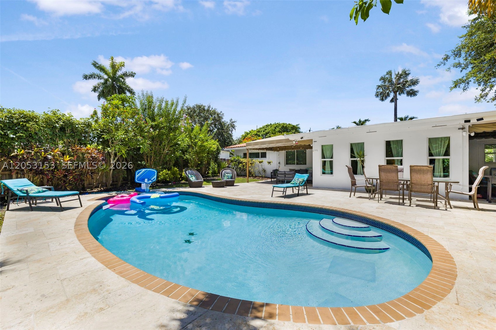 11121 Griffing Blvd, Biscayne Park FL 33161