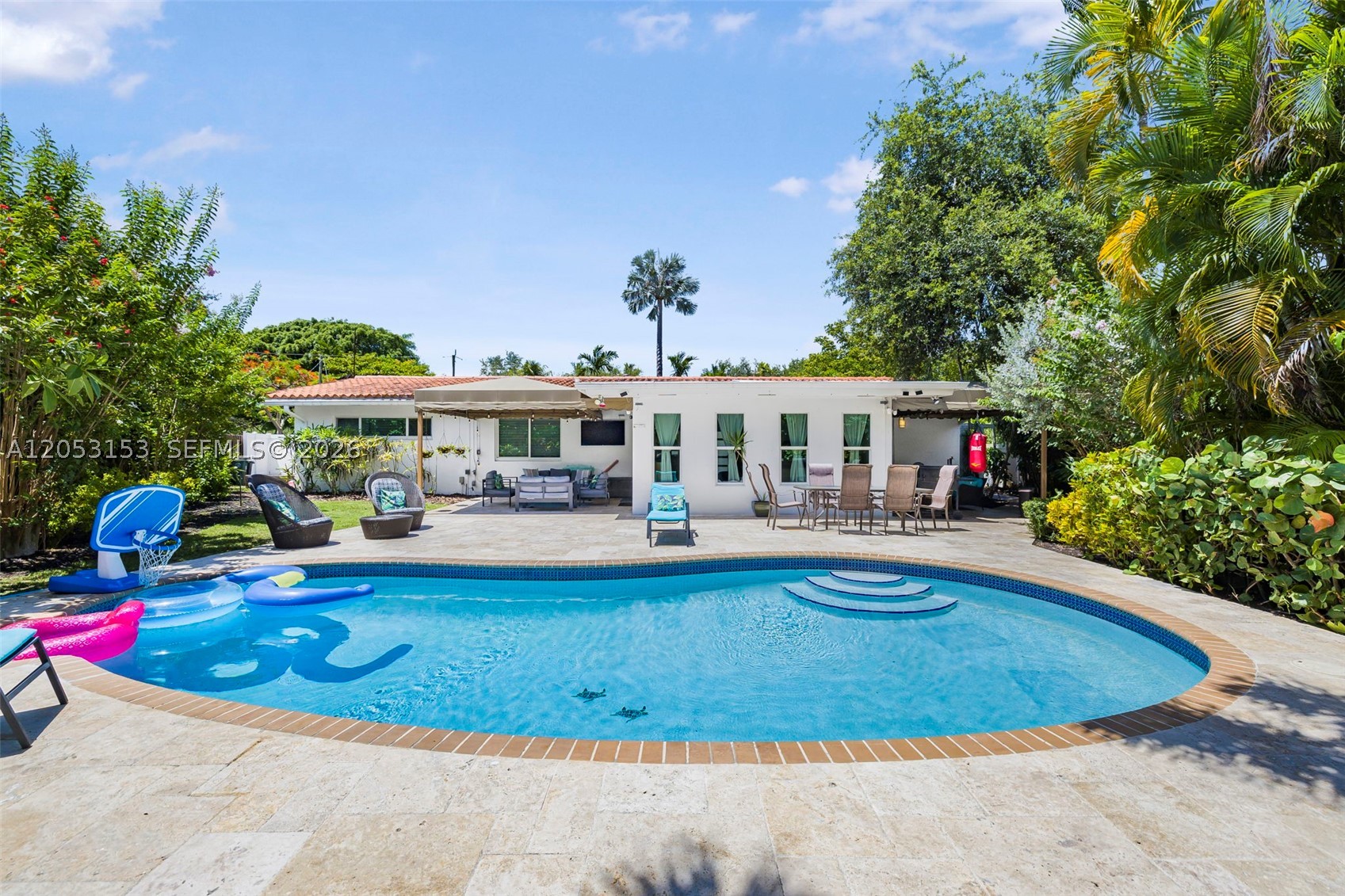 11121 Griffing Blvd, Biscayne Park FL 33161