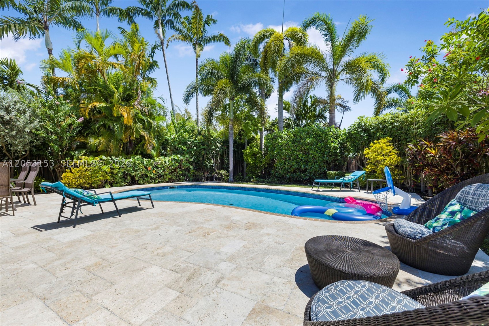 11121 Griffing Blvd, Biscayne Park FL 33161
