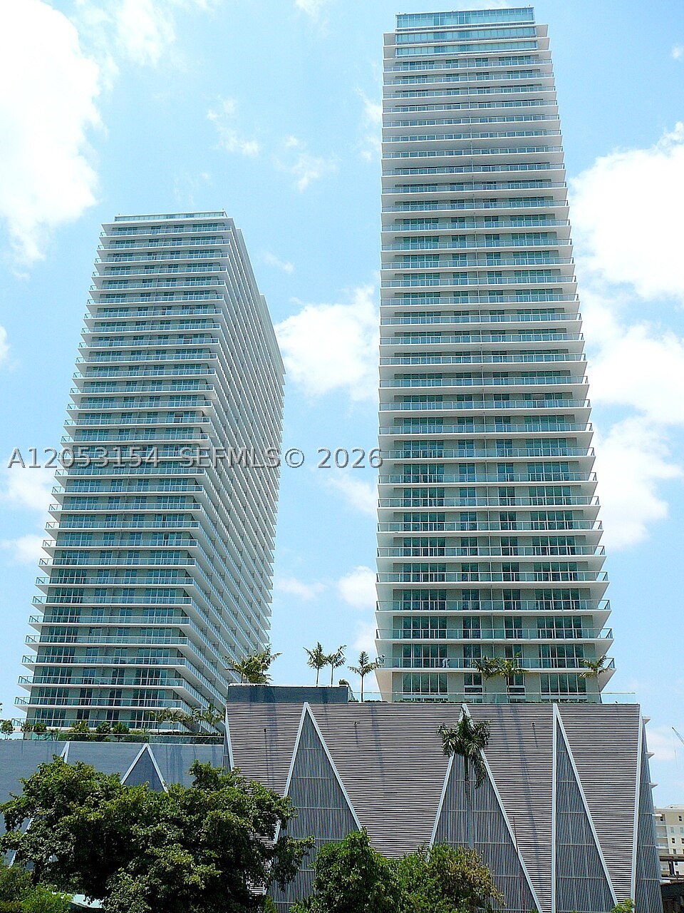 1111 SW 1st Ave #20234N, Miami FL 33130