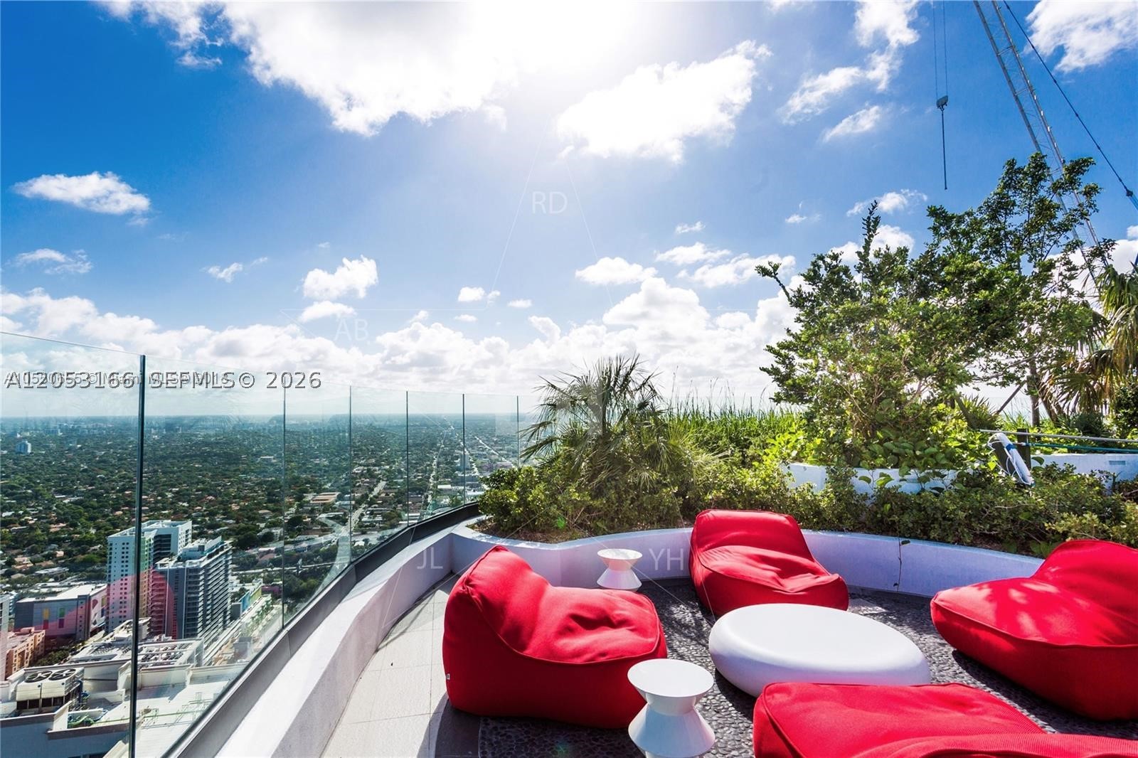 55 SW 9th St #1104, Miami FL 33130