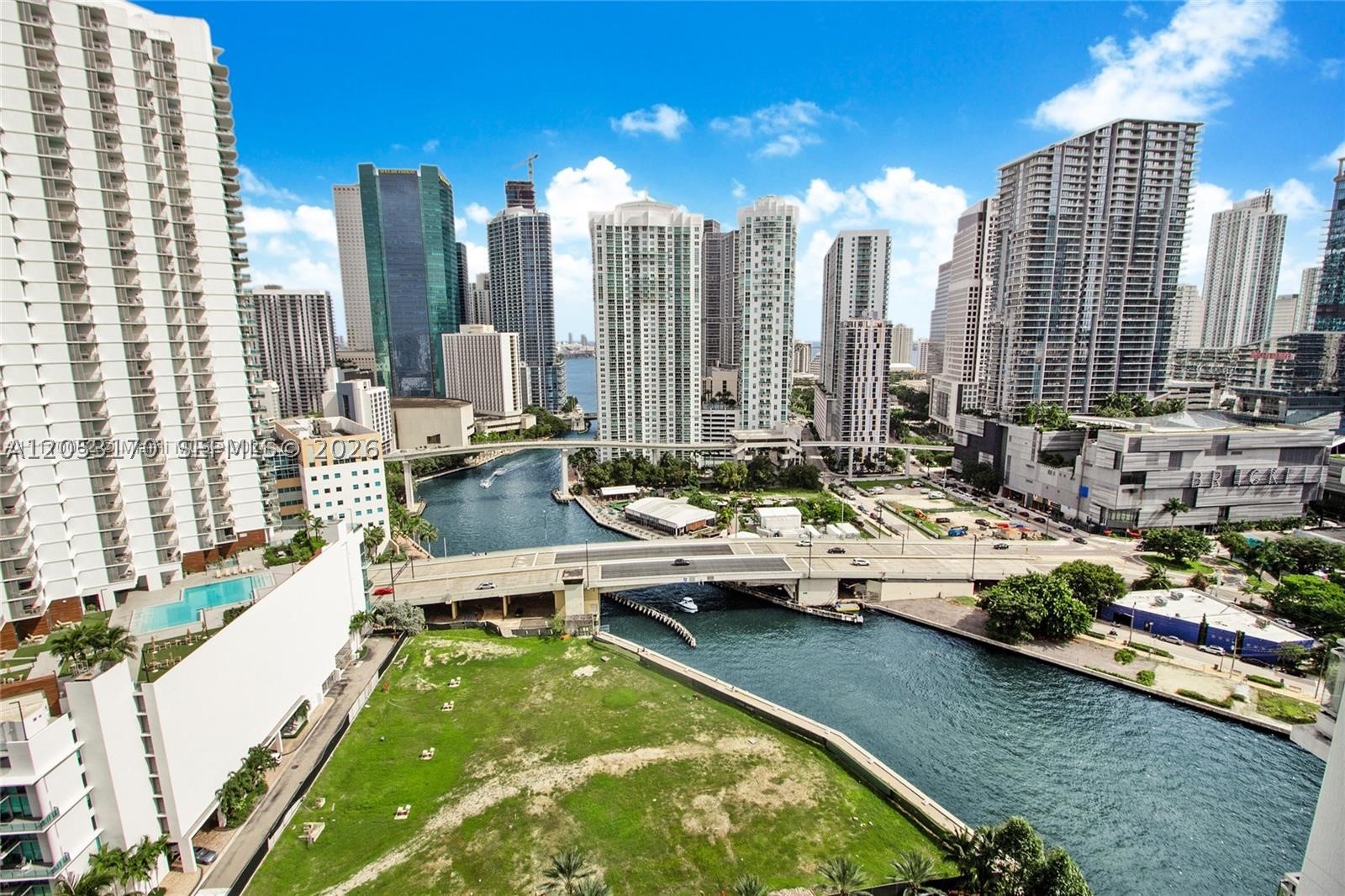 92 SW 3rd St #2510, Miami FL 33130