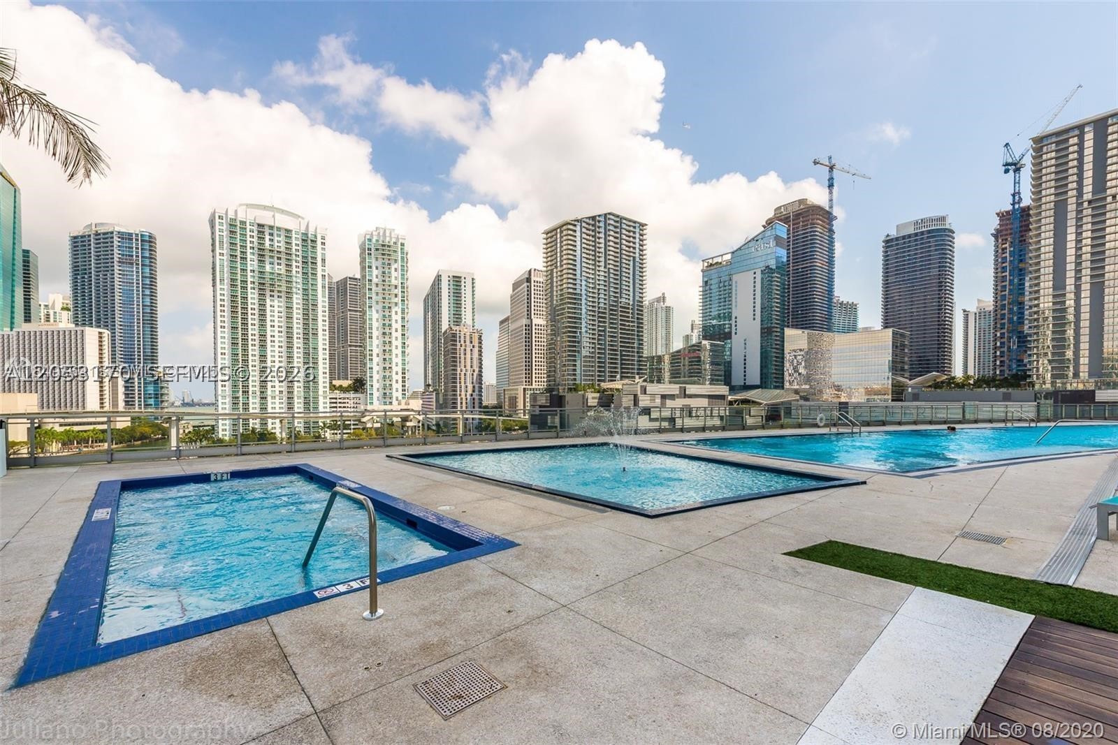 92 SW 3rd St #2510, Miami FL 33130