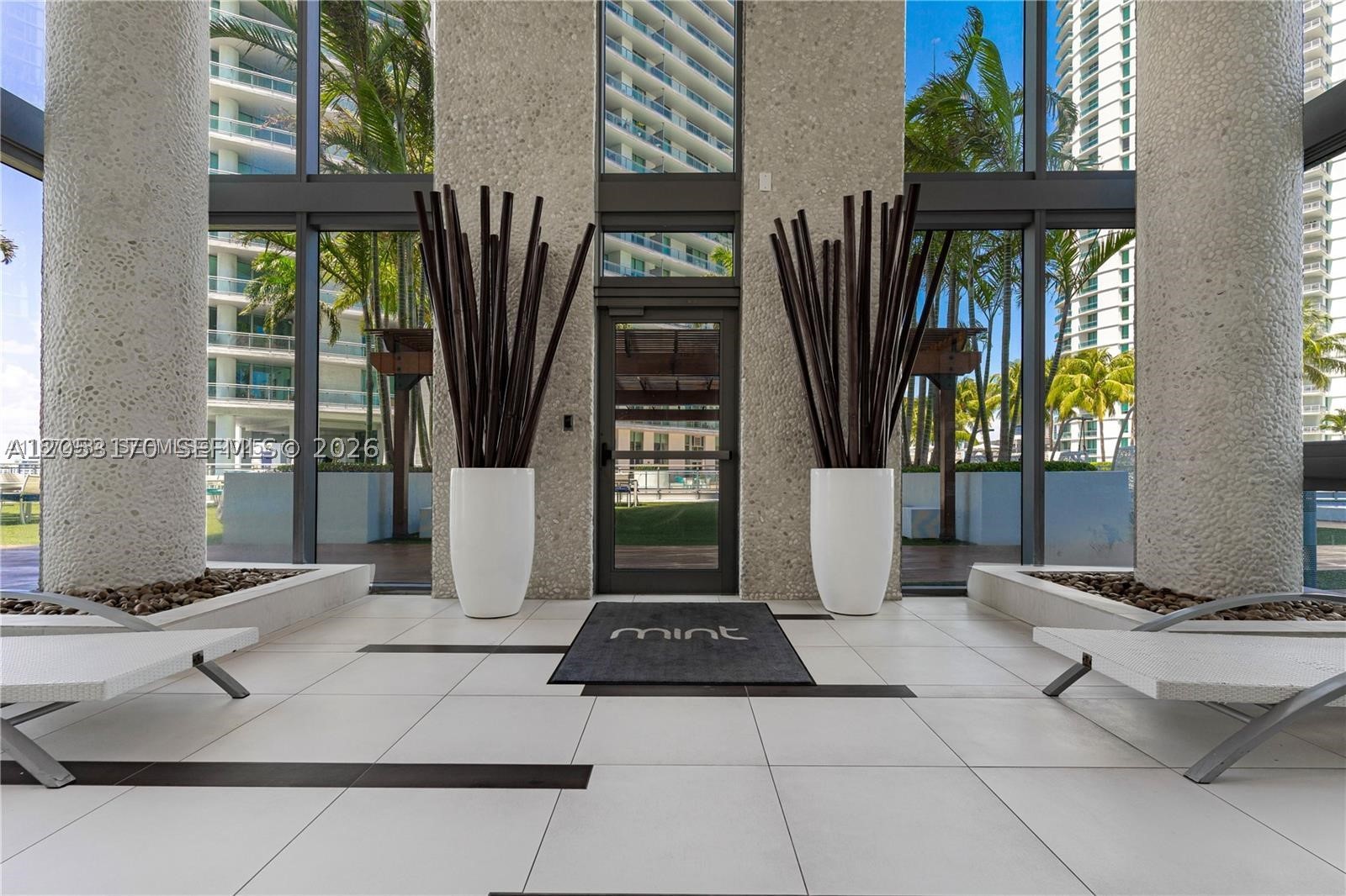 92 SW 3rd St #2510, Miami FL 33130