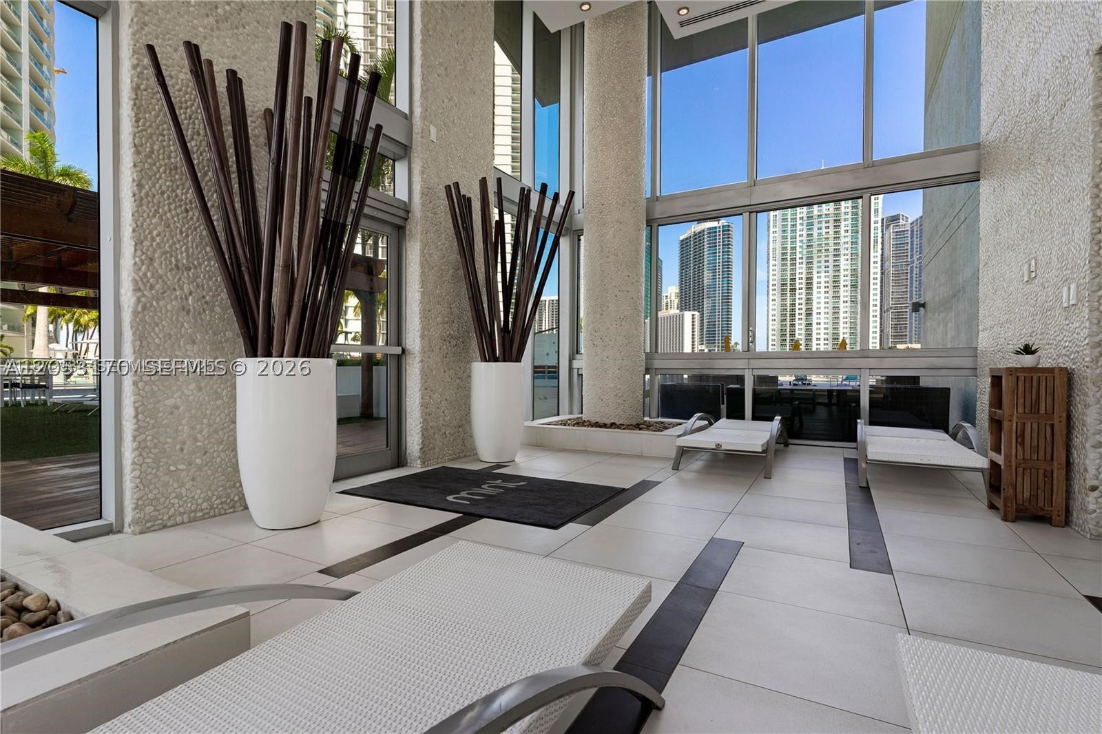 92 SW 3rd St #2510, Miami FL 33130