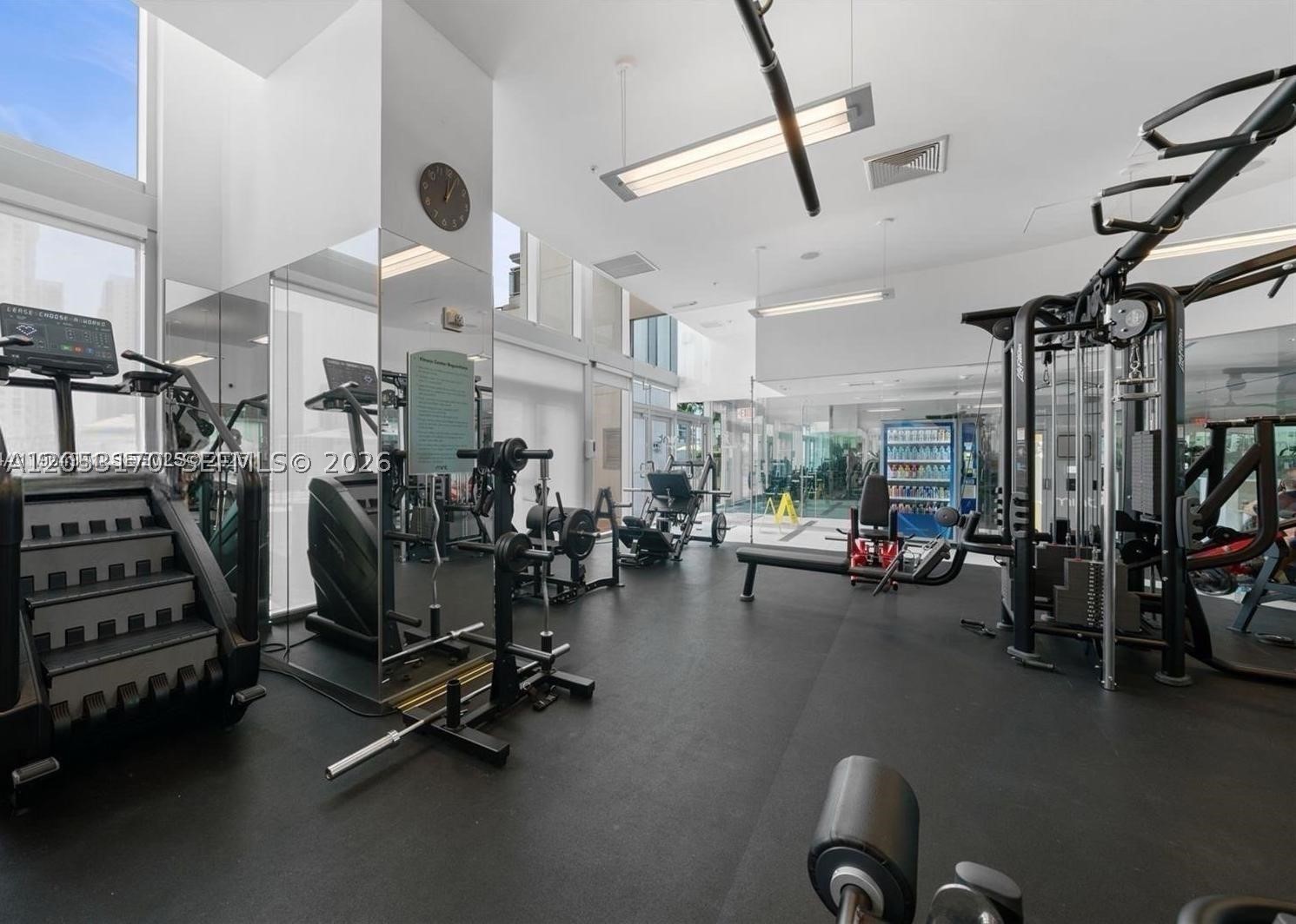 92 SW 3rd St #2510, Miami FL 33130