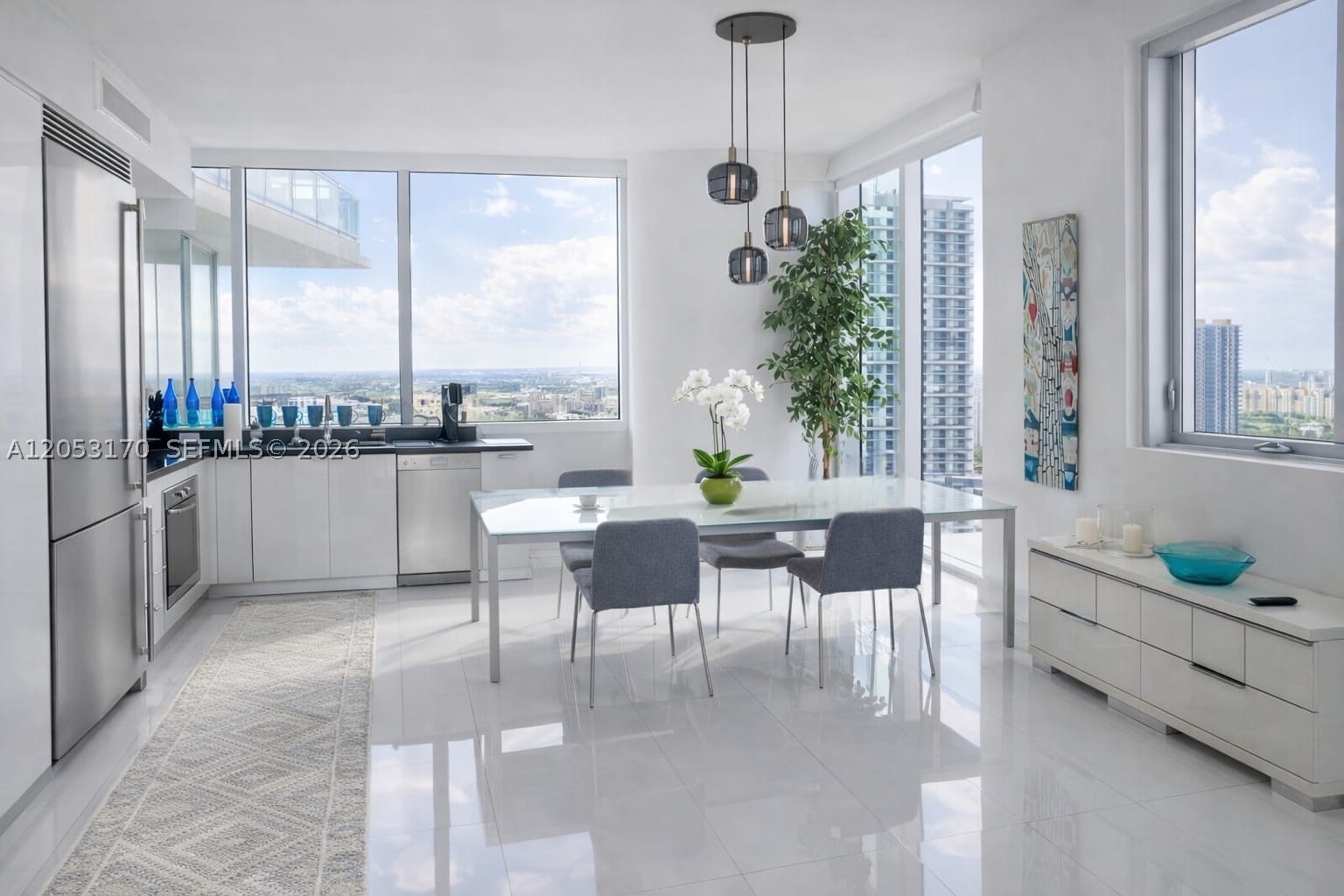 92 SW 3rd St #2510, Miami FL 33130