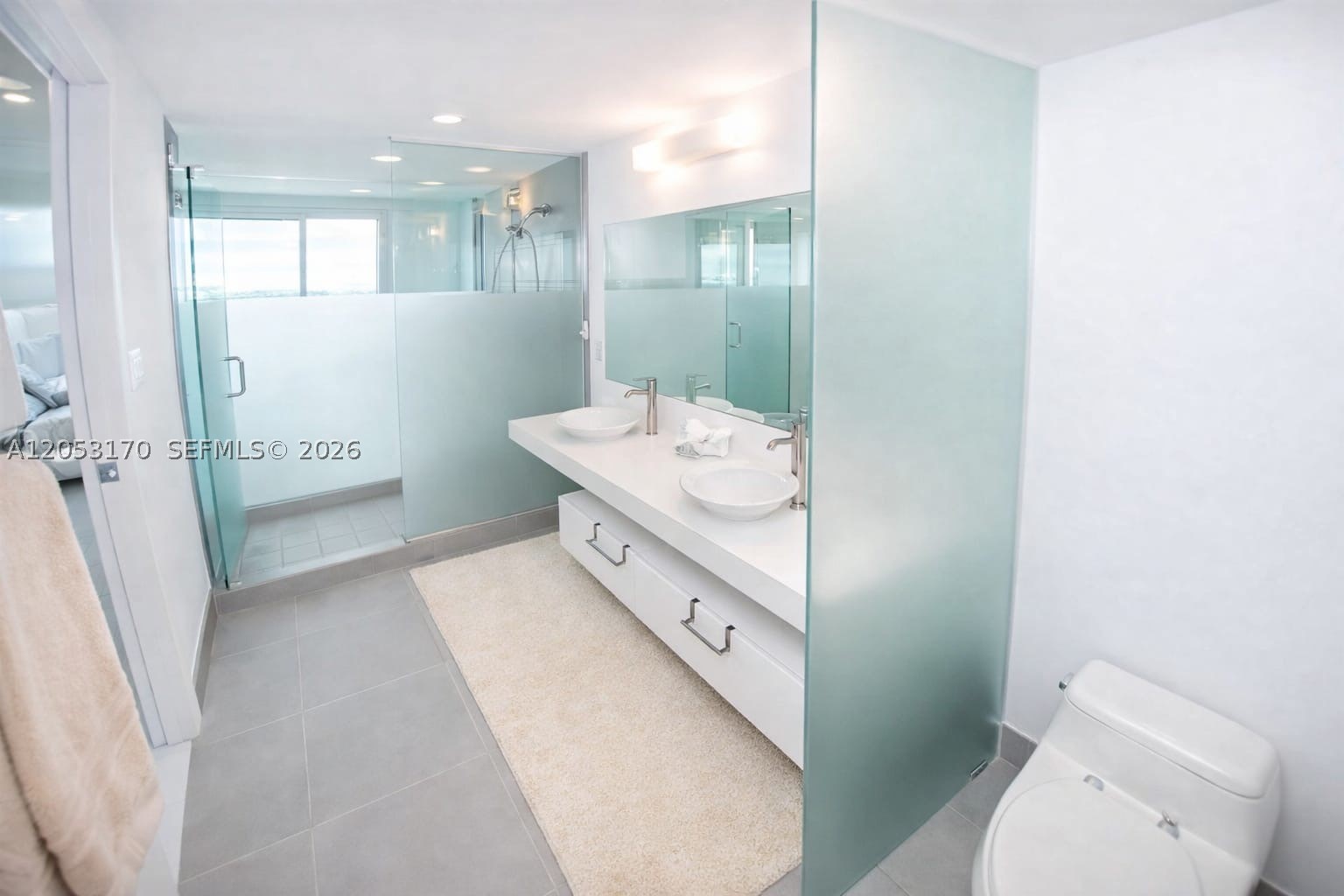 92 SW 3rd St #2510, Miami FL 33130