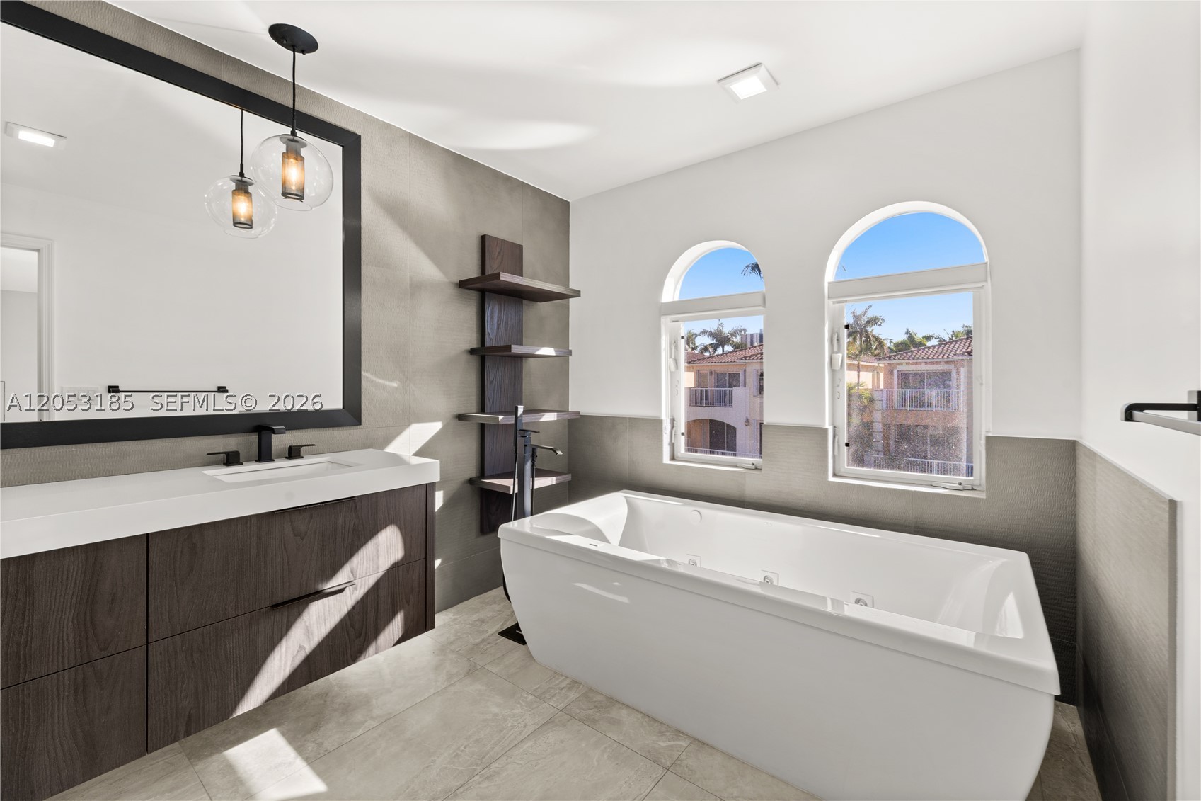 3110 NE 210th Ter, Aventura FL 33180