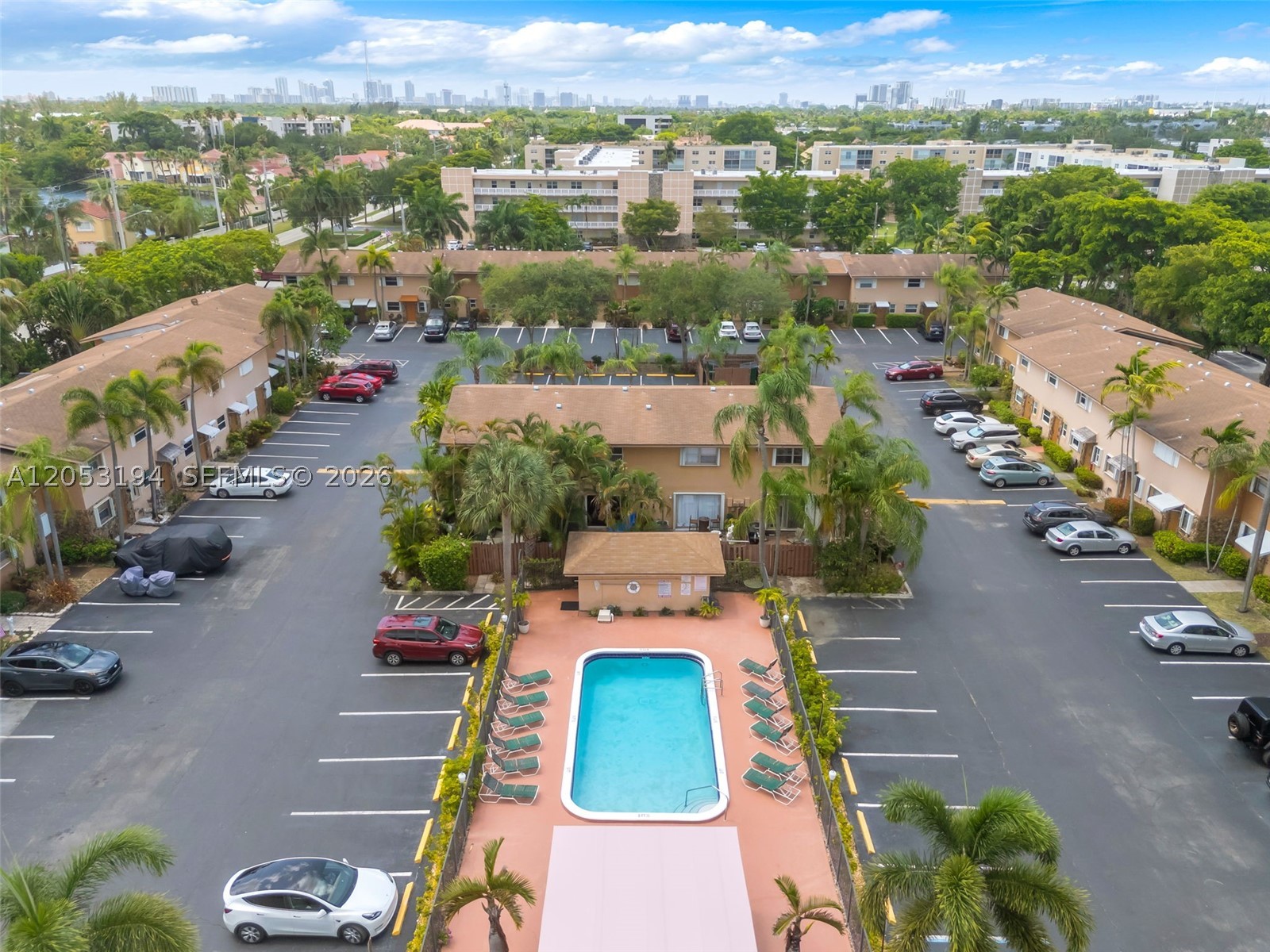 450 SE 7th St #261, Dania Beach FL 33004