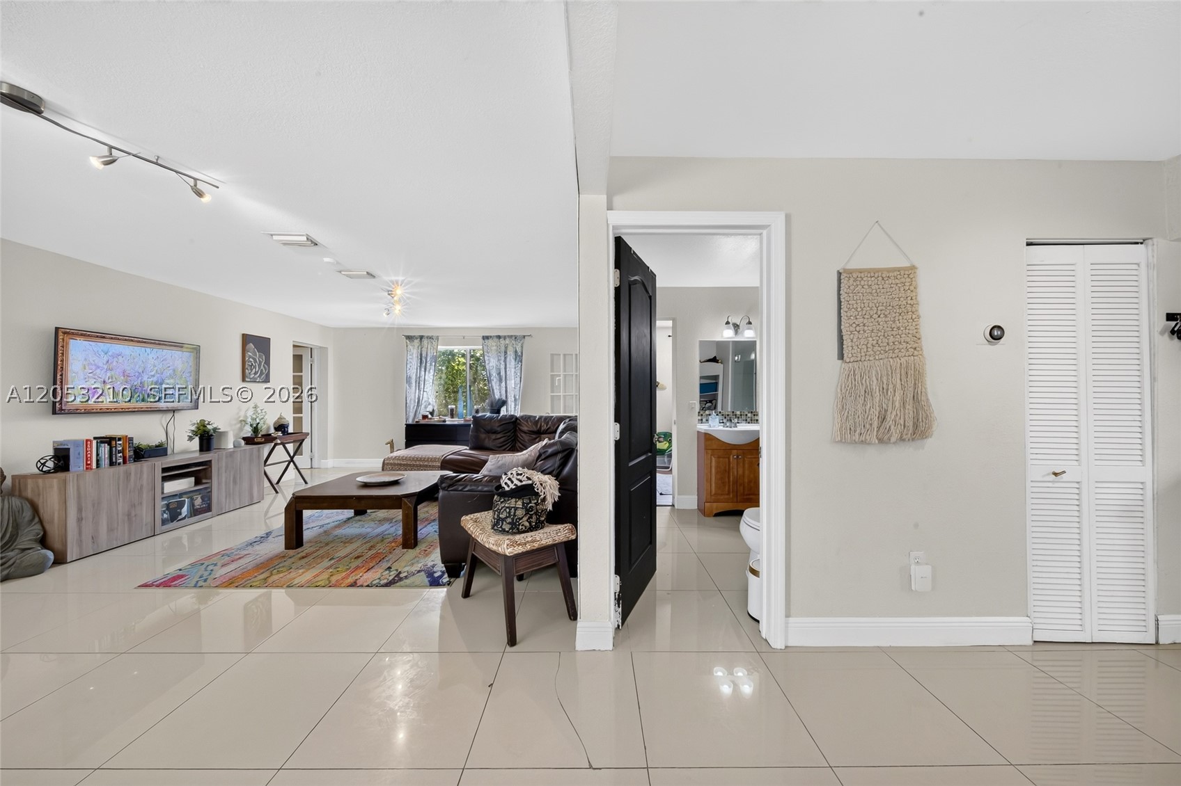 10141 SW 46th St, Miami FL 33165