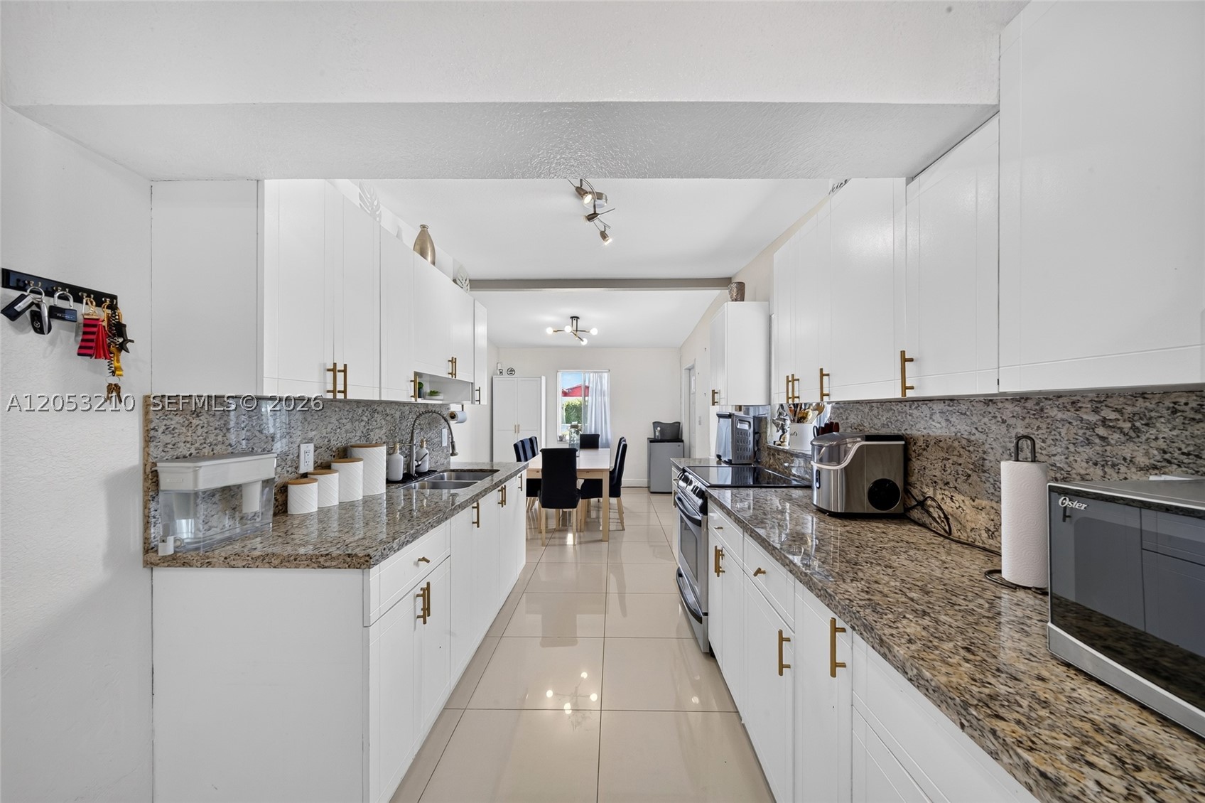 10141 SW 46th St, Miami FL 33165