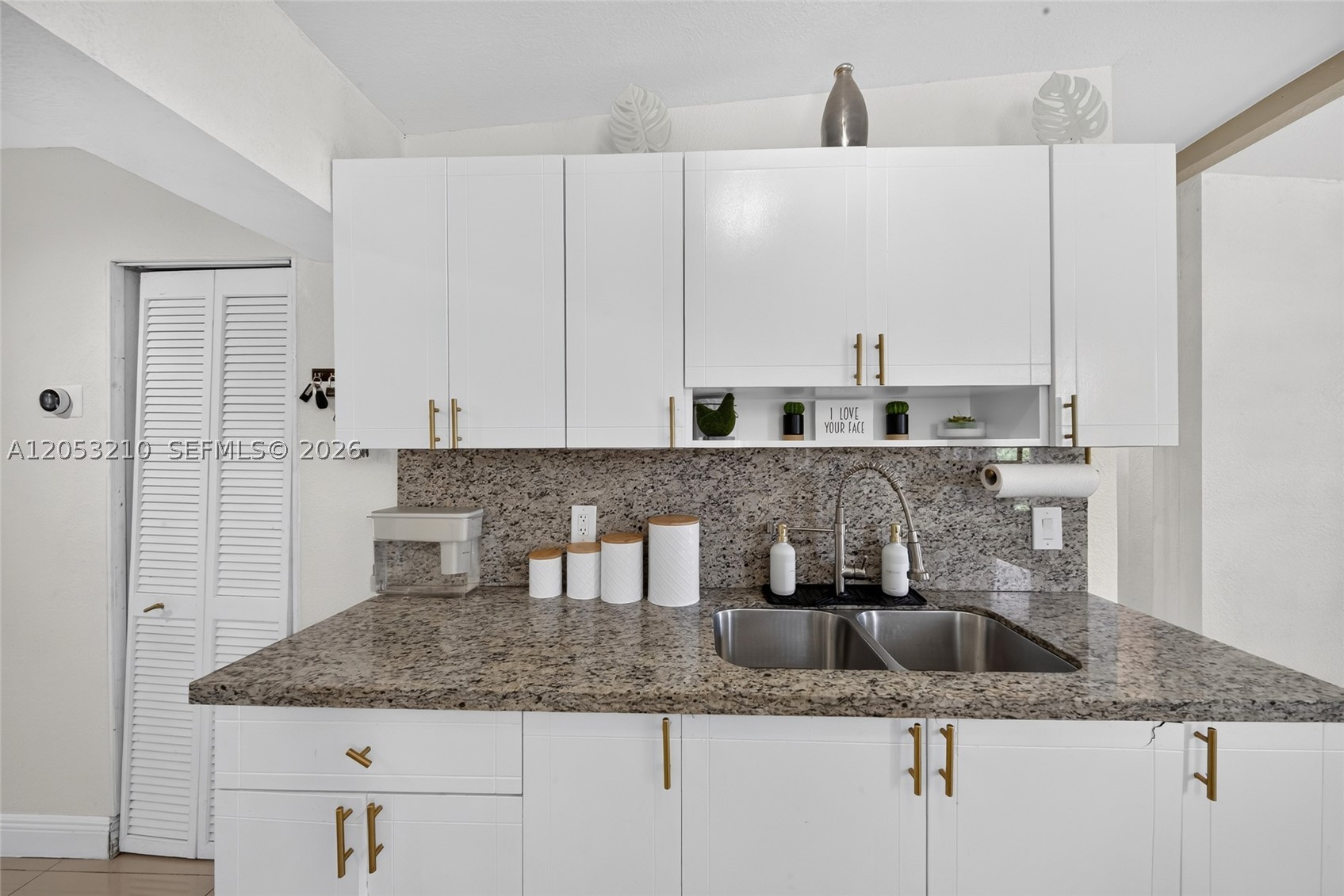 10141 SW 46th St, Miami FL 33165