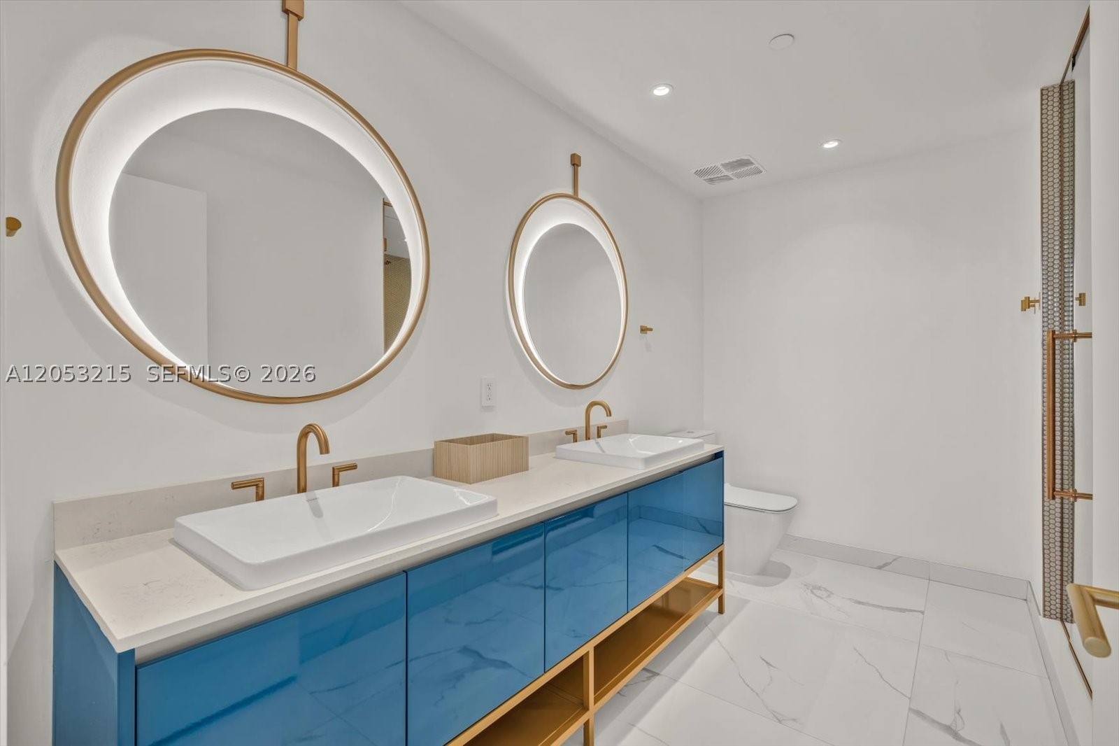2678 Tigertail Ave #1605, Miami FL 33133