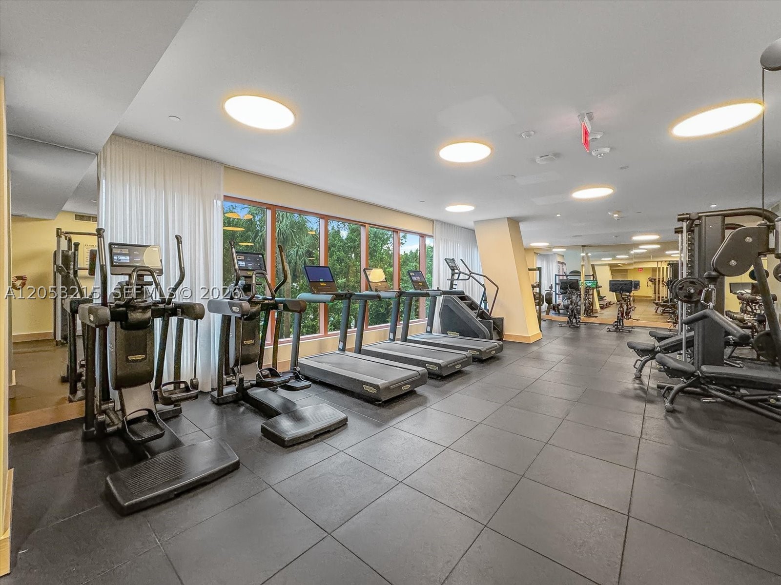2678 Tigertail Ave #1605, Miami FL 33133