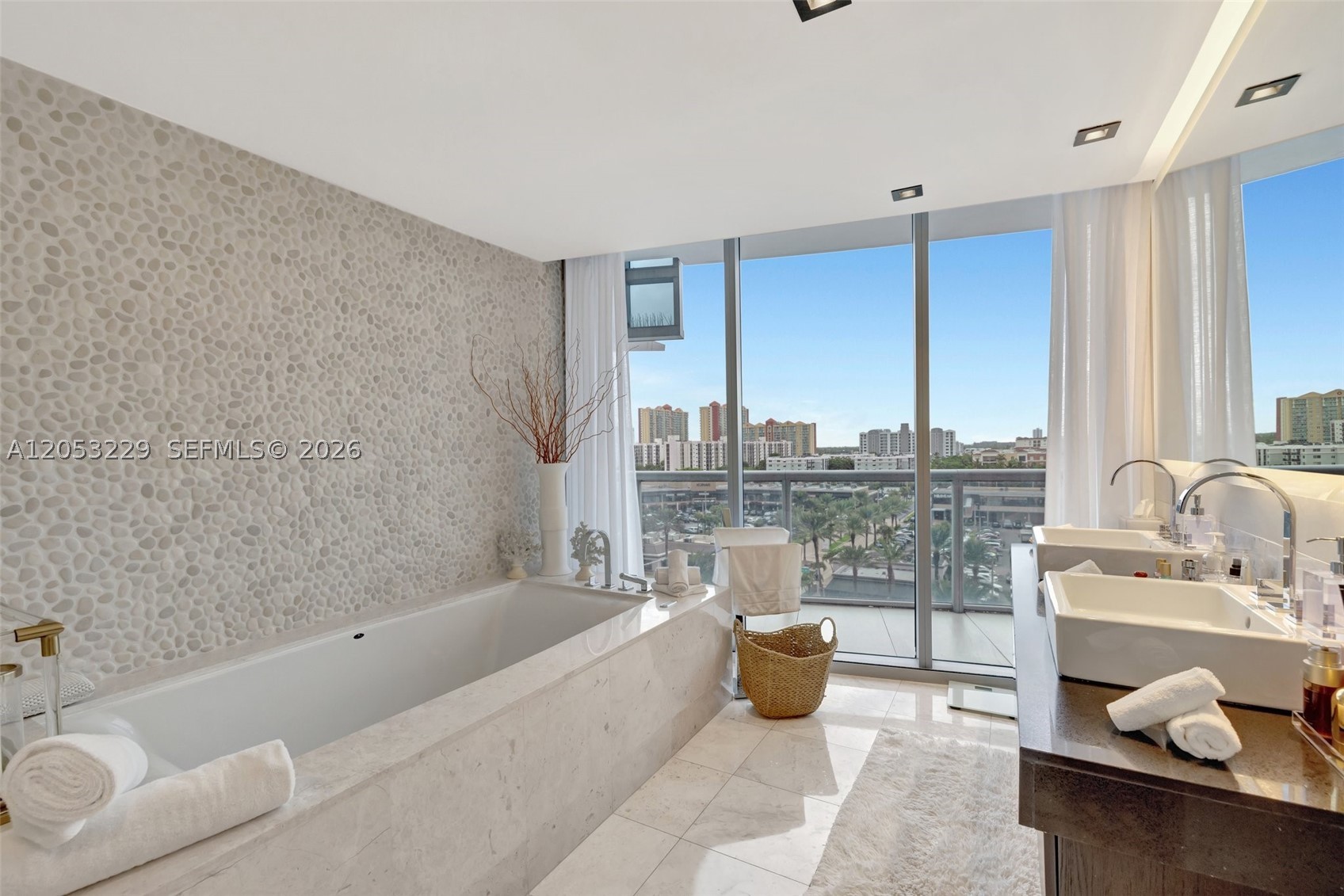 17121 Collins Ave #808, Sunny Isles Beach FL 33160