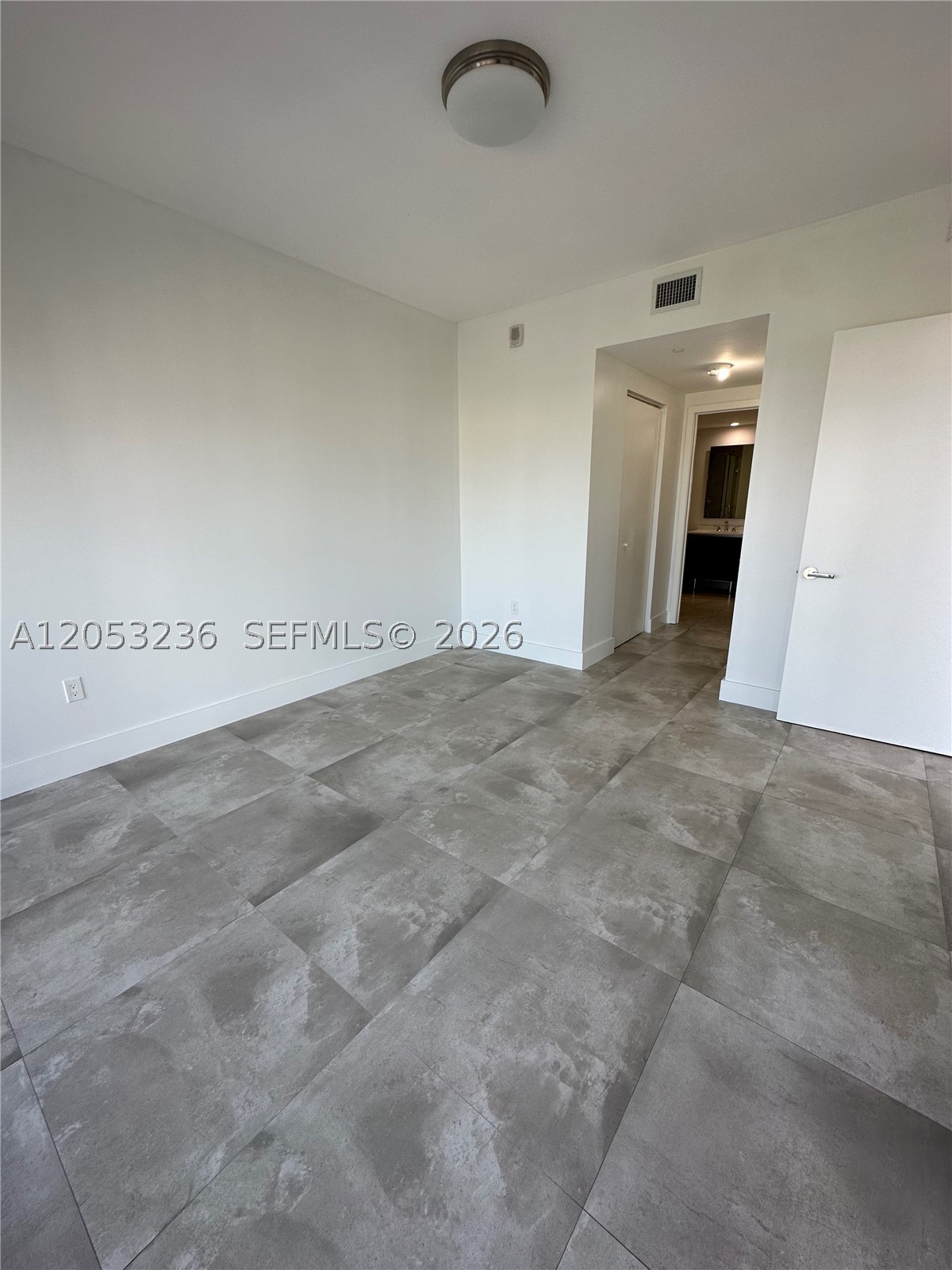 488 NE 18th St #3500, Miami FL 33132