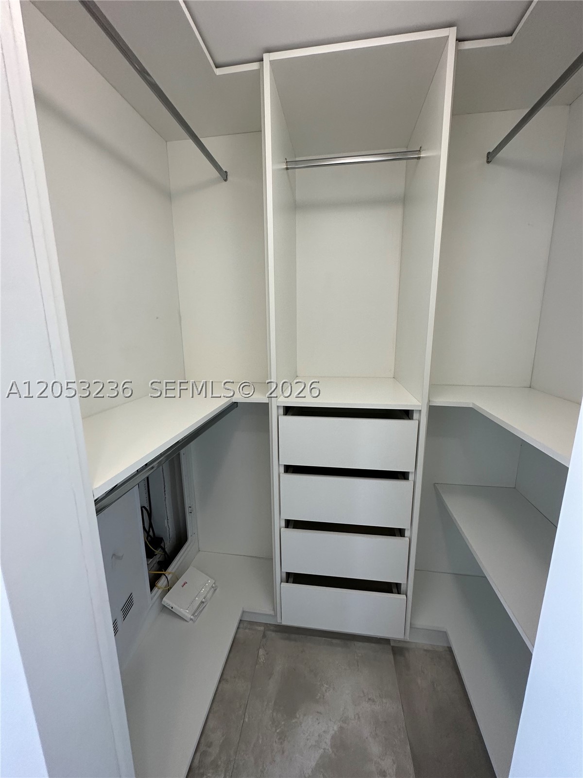488 NE 18th St #3500, Miami FL 33132