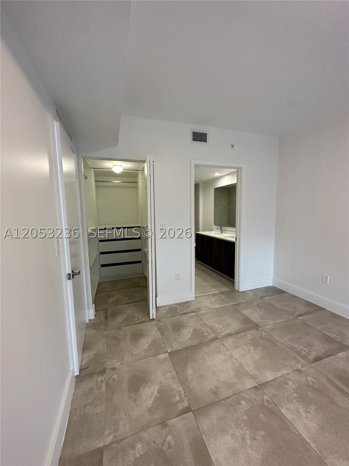 488 NE 18th St #3500, Miami FL 33132