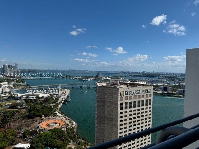 325 S Biscayne Blvd #4320, Miami FL 33131
