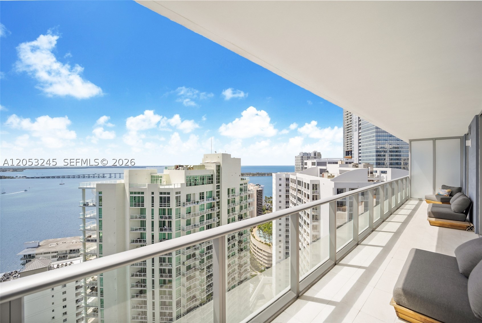 1300 Brickell Bay Dr #3004, Miami FL 33131