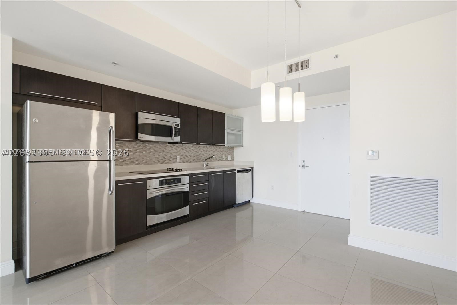 90 SW 3rd St #1409, Miami FL 33130