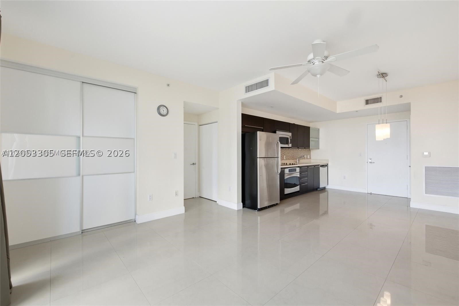 90 SW 3rd St #1409, Miami FL 33130