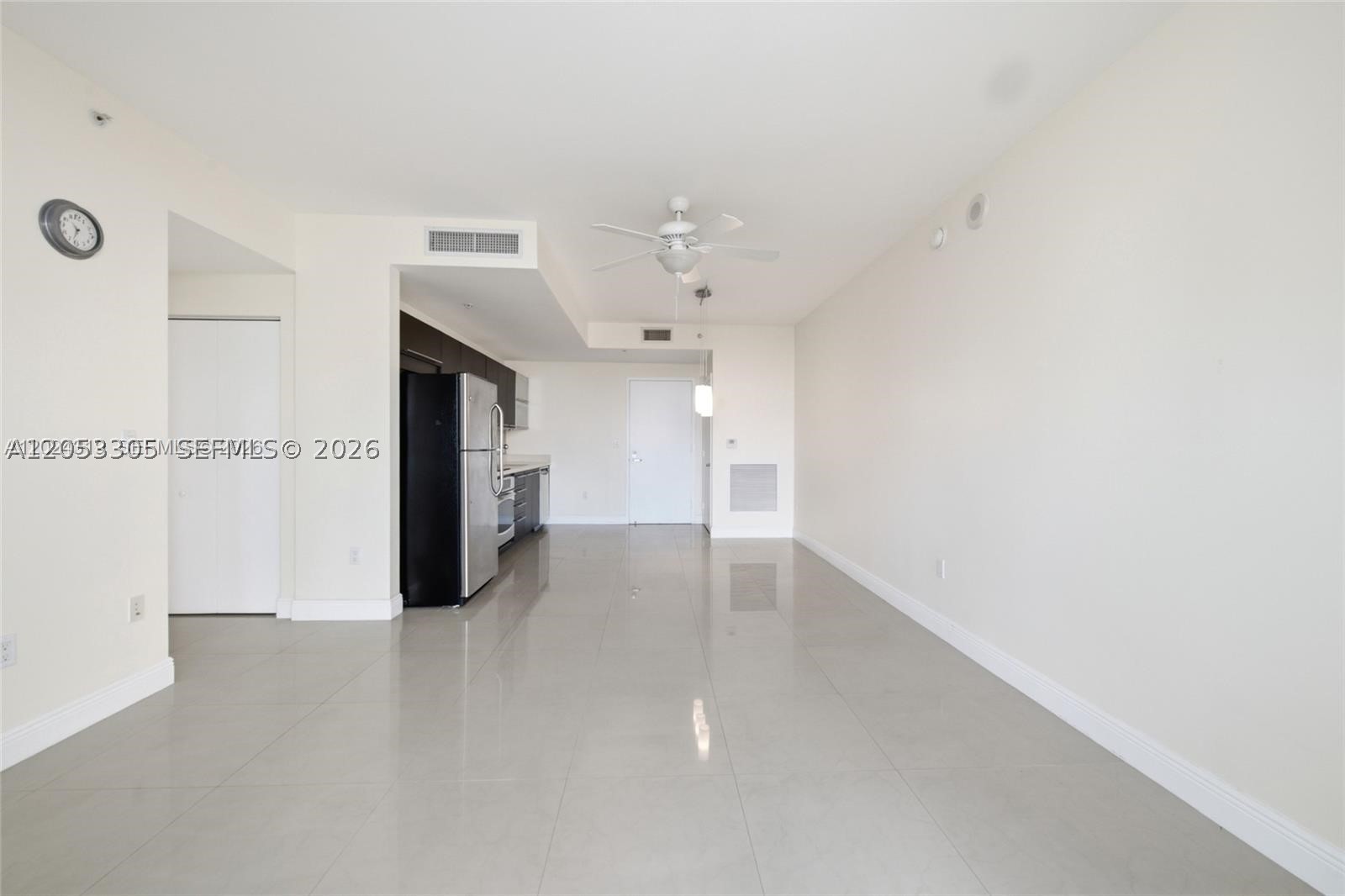 90 SW 3rd St #1409, Miami FL 33130