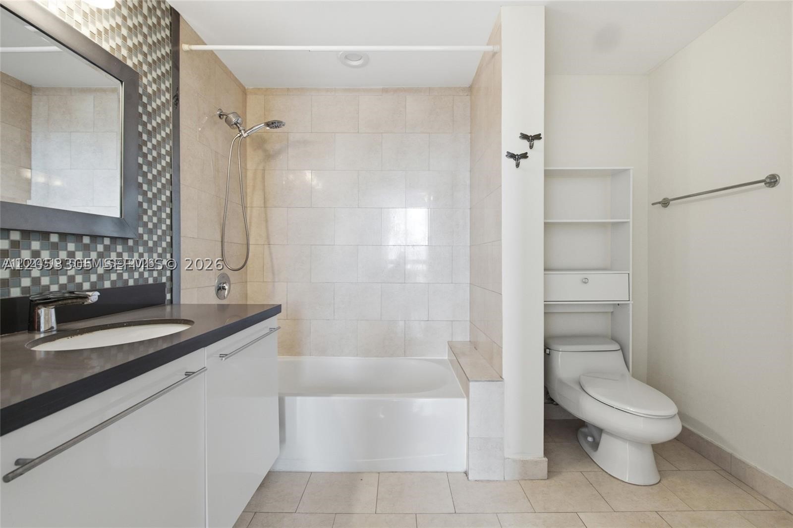 90 SW 3rd St #1409, Miami FL 33130