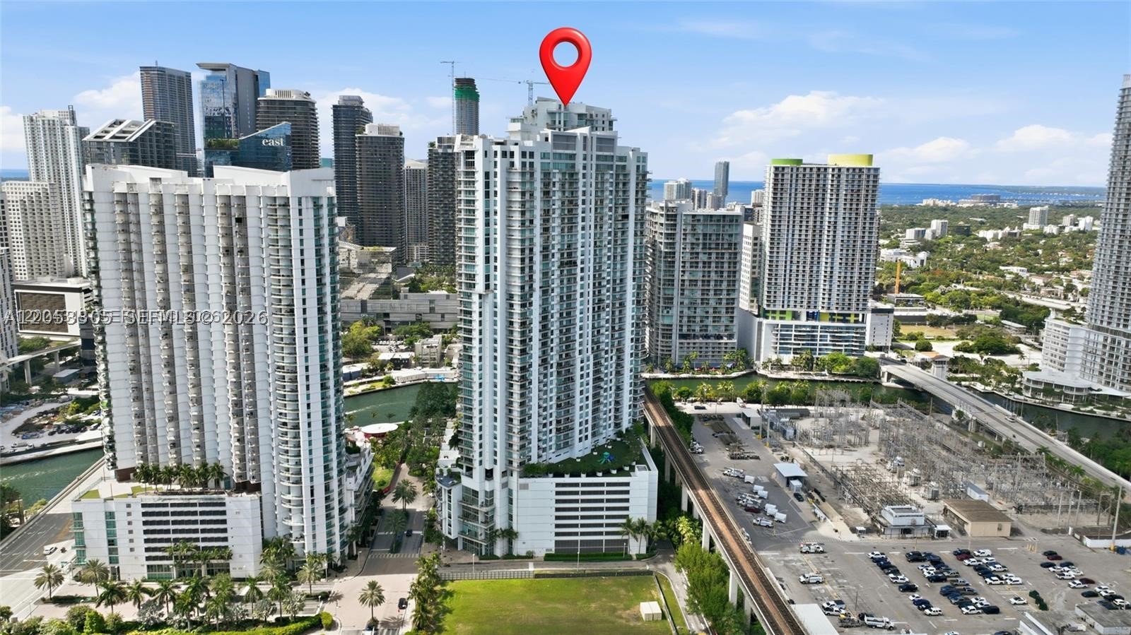 90 SW 3rd St #1409, Miami FL 33130