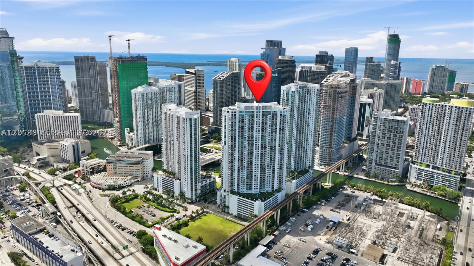 90 SW 3rd St #1409, Miami FL 33130