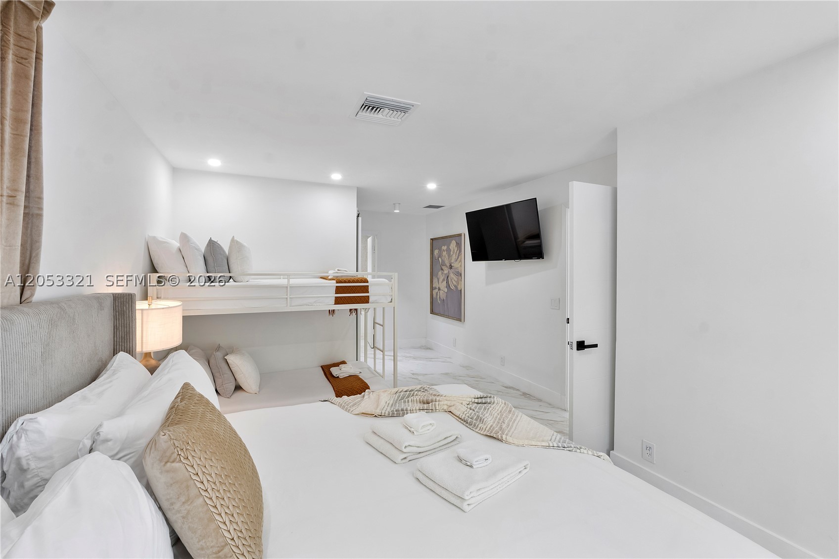 3261 Seaward Dr #3261, Lauderdale By The Sea FL 33062