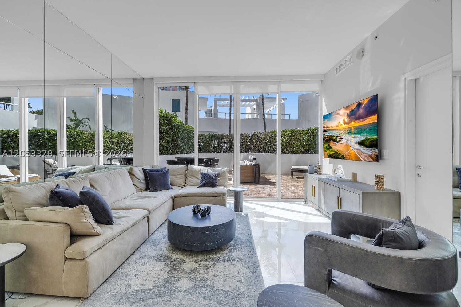 50 S Pointe Dr #510, Miami Beach FL 33139