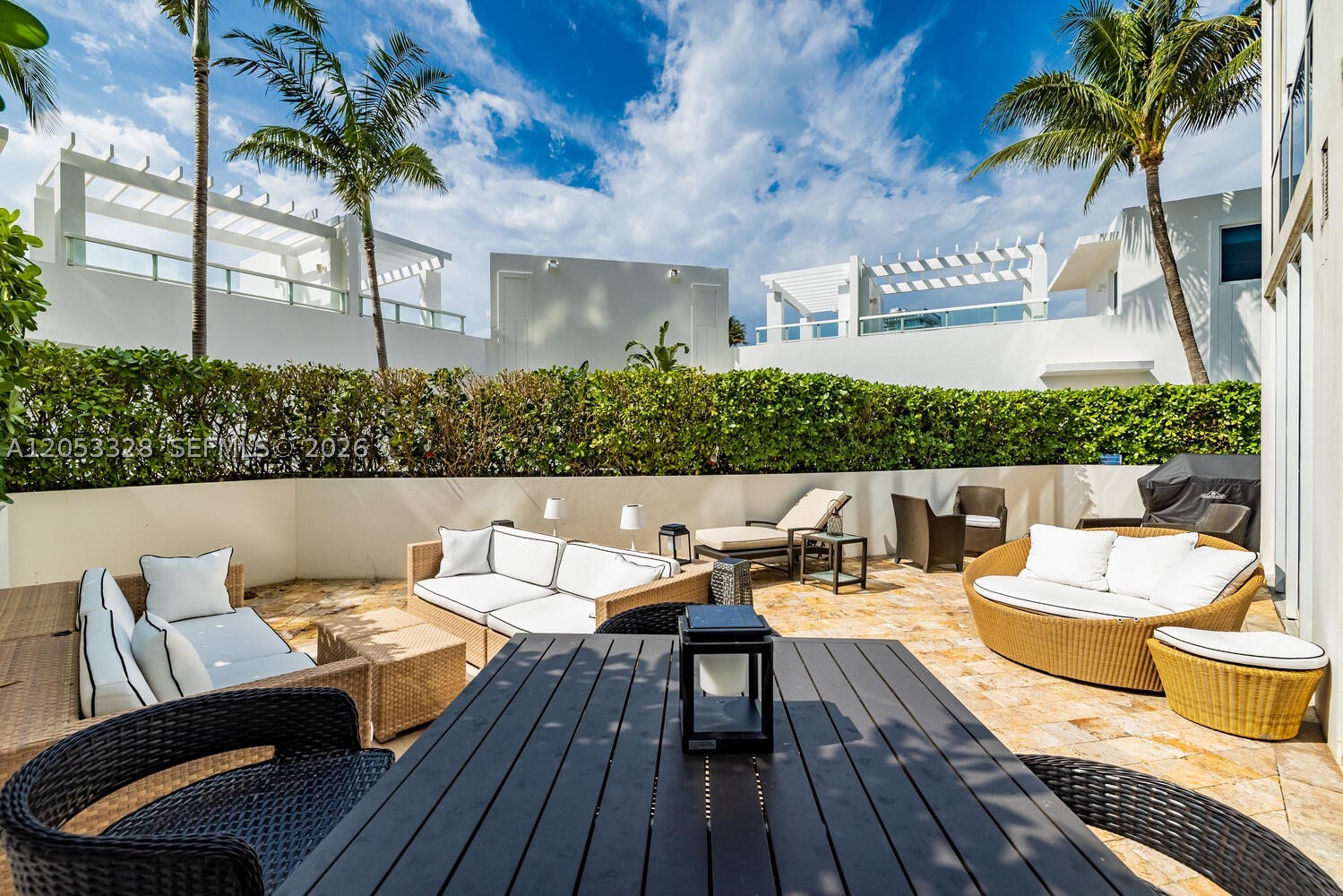 50 S Pointe Dr #510, Miami Beach FL 33139