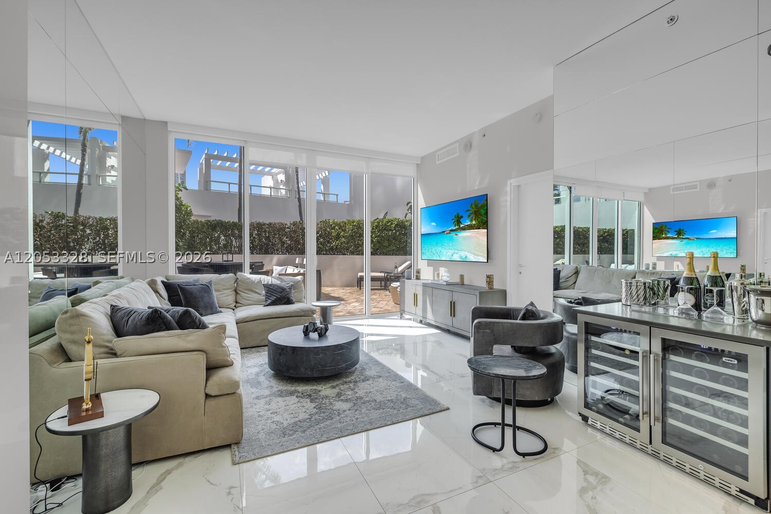 50 S Pointe Dr #510, Miami Beach FL 33139