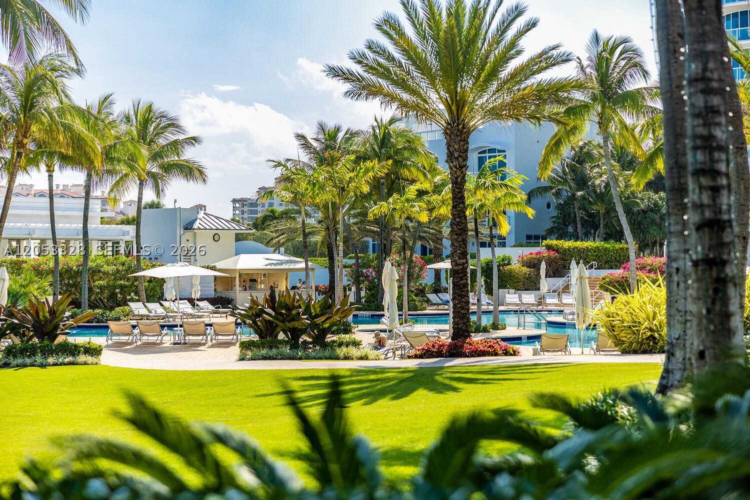 50 S Pointe Dr #510, Miami Beach FL 33139