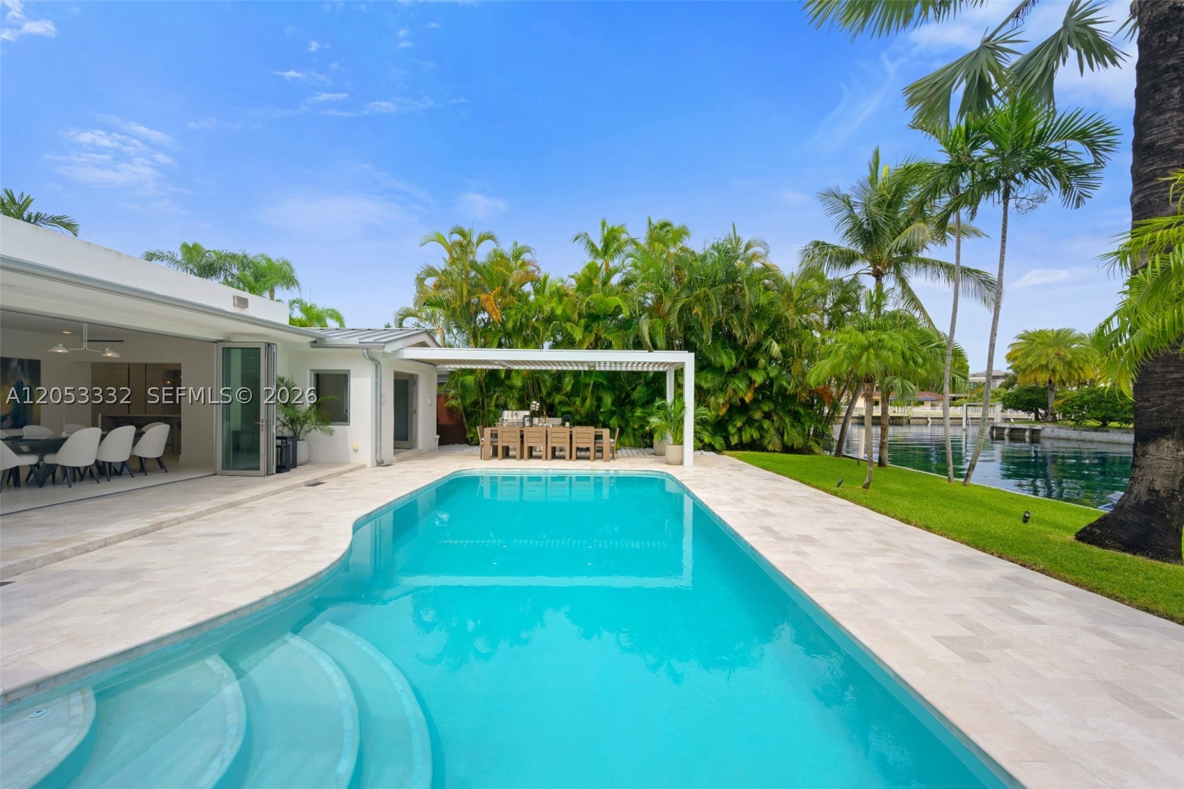 2273 Bayview Ln, North Miami FL 33181