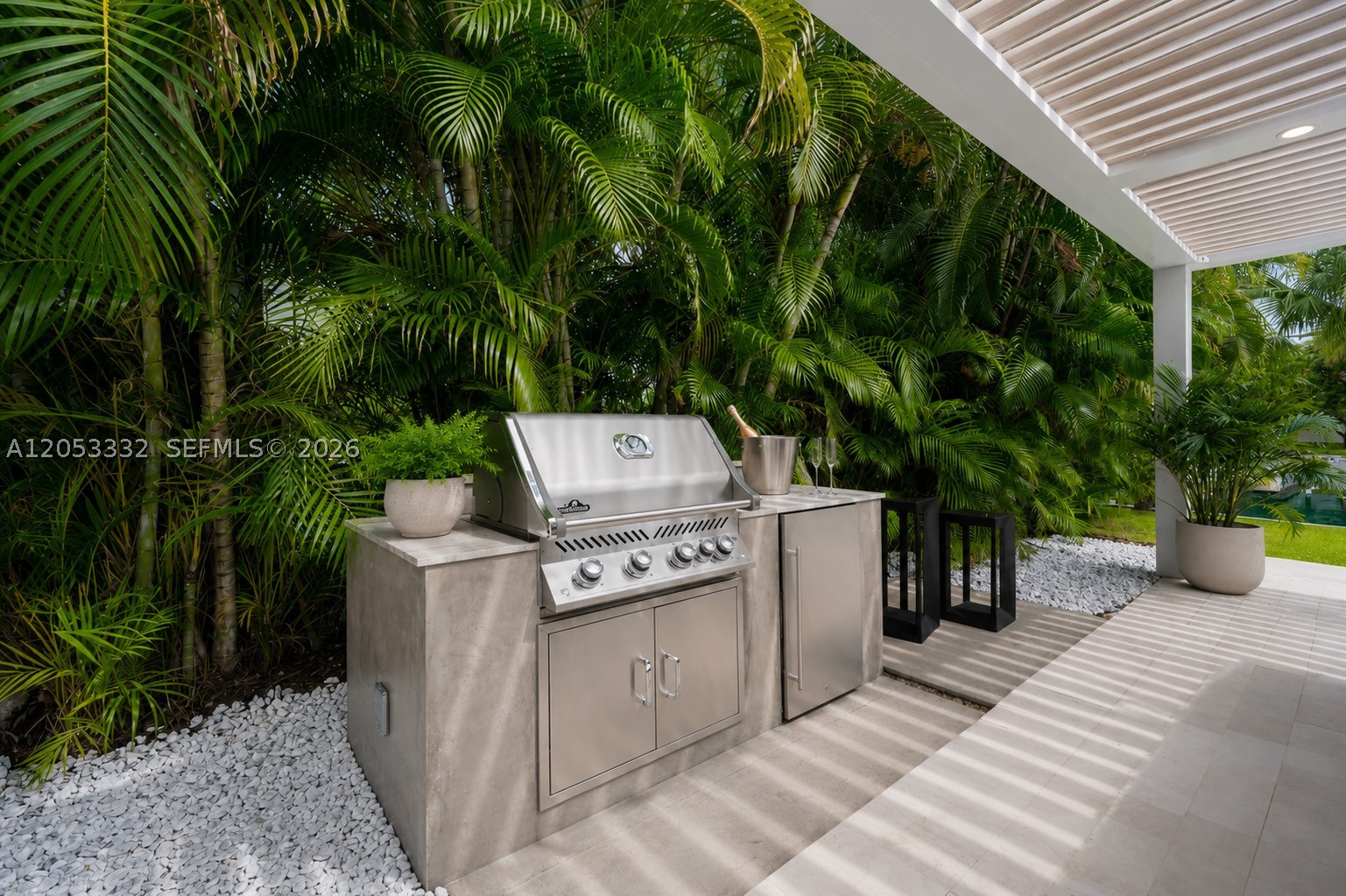 2273 Bayview Ln, North Miami FL 33181