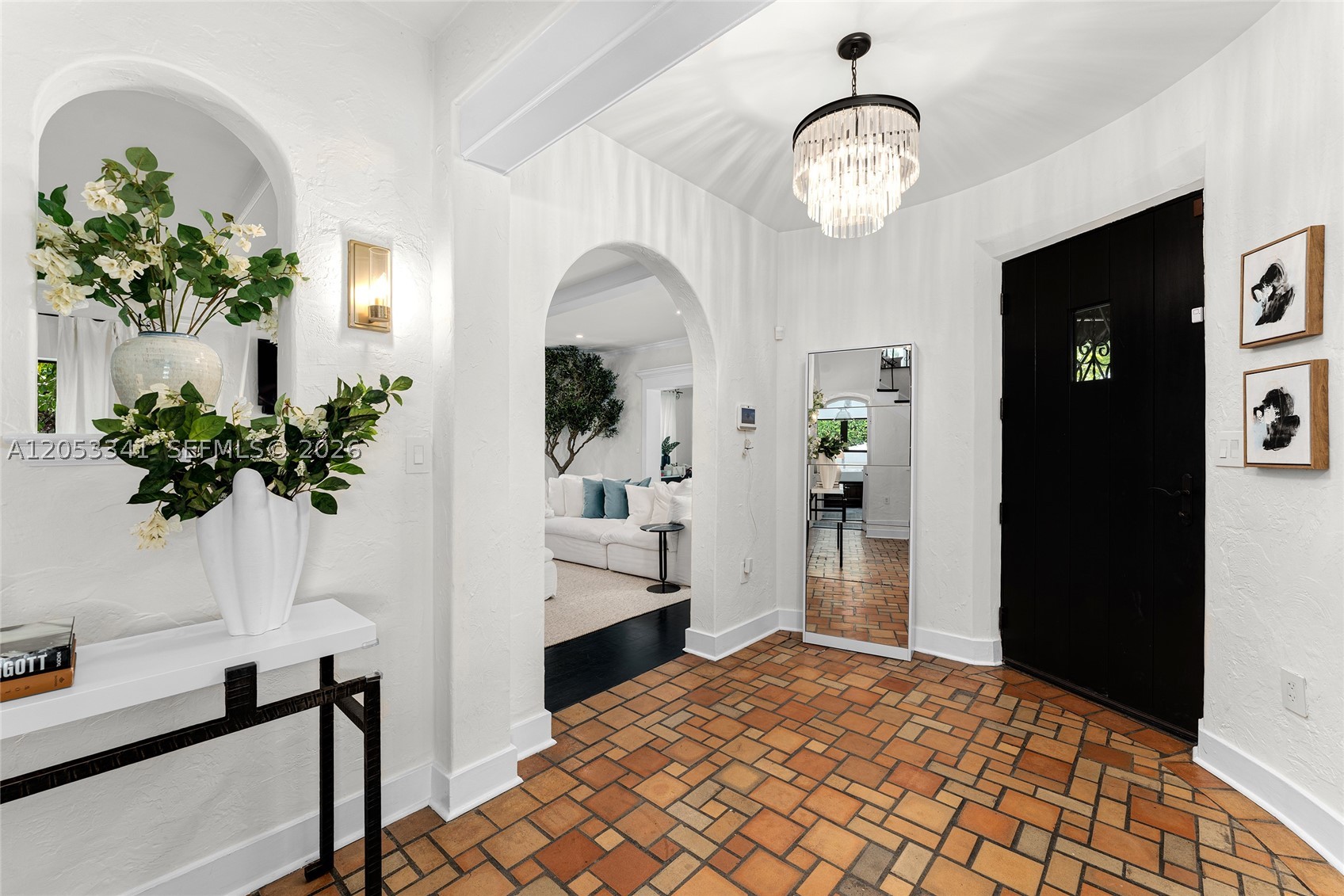 4430 Alton Rd, Miami Beach FL 33140