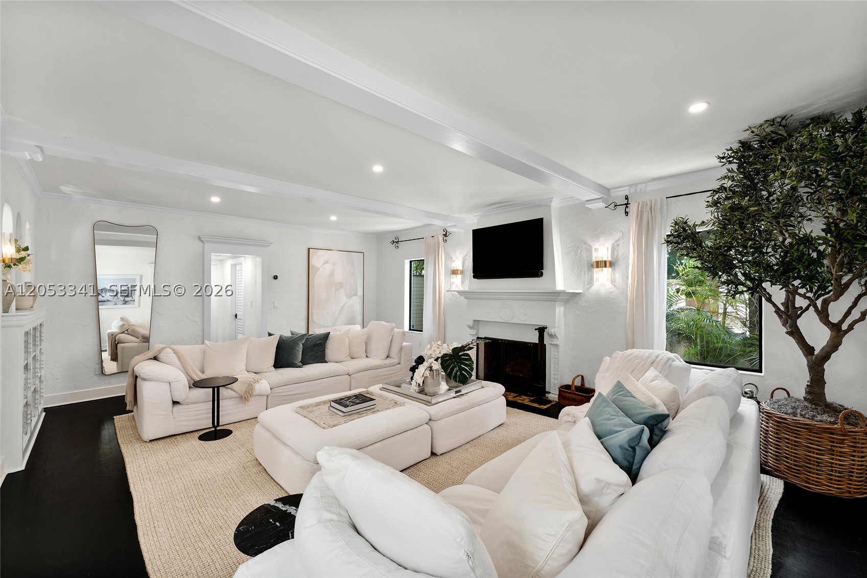 4430 Alton Rd, Miami Beach FL 33140