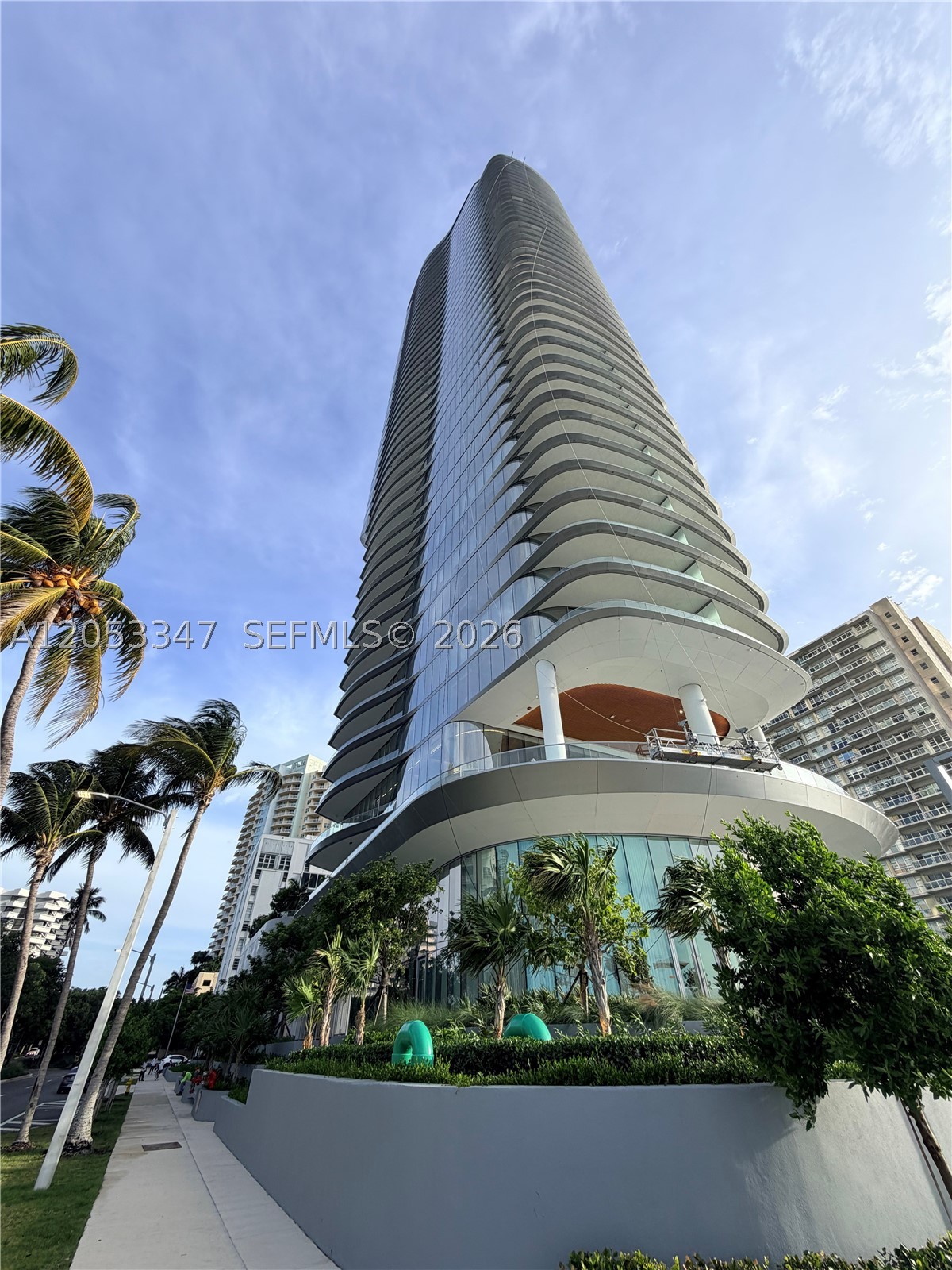 175 SE 25 ROAD #902, Miami FL 33129