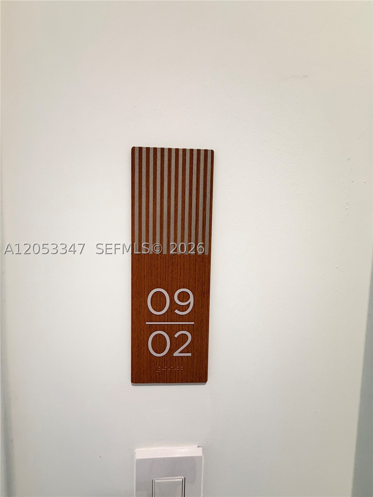175 SE 25 ROAD #902, Miami FL 33129